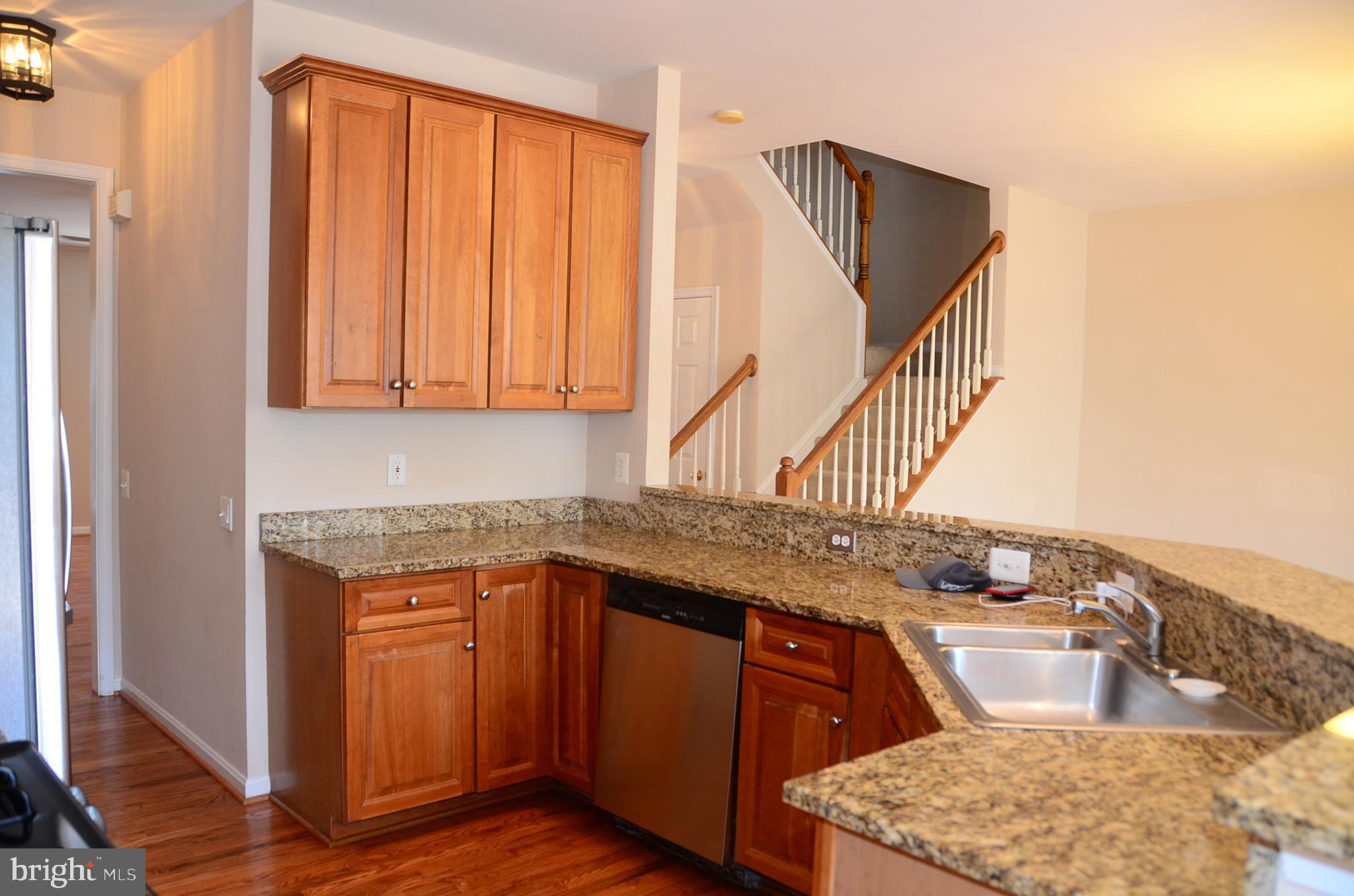 LOUDOUN PARKWAY CENTER - Residential Lease