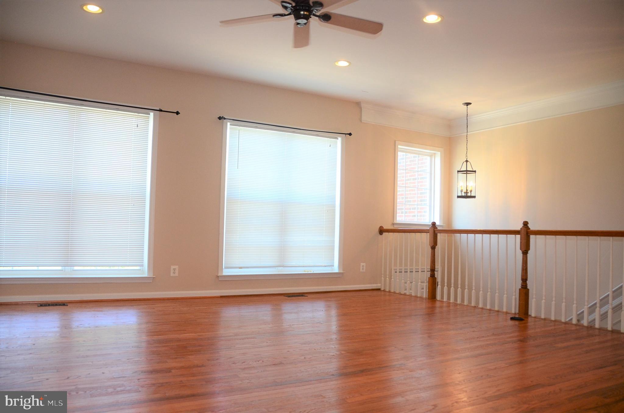 LOUDOUN PARKWAY CENTER - Residential Lease