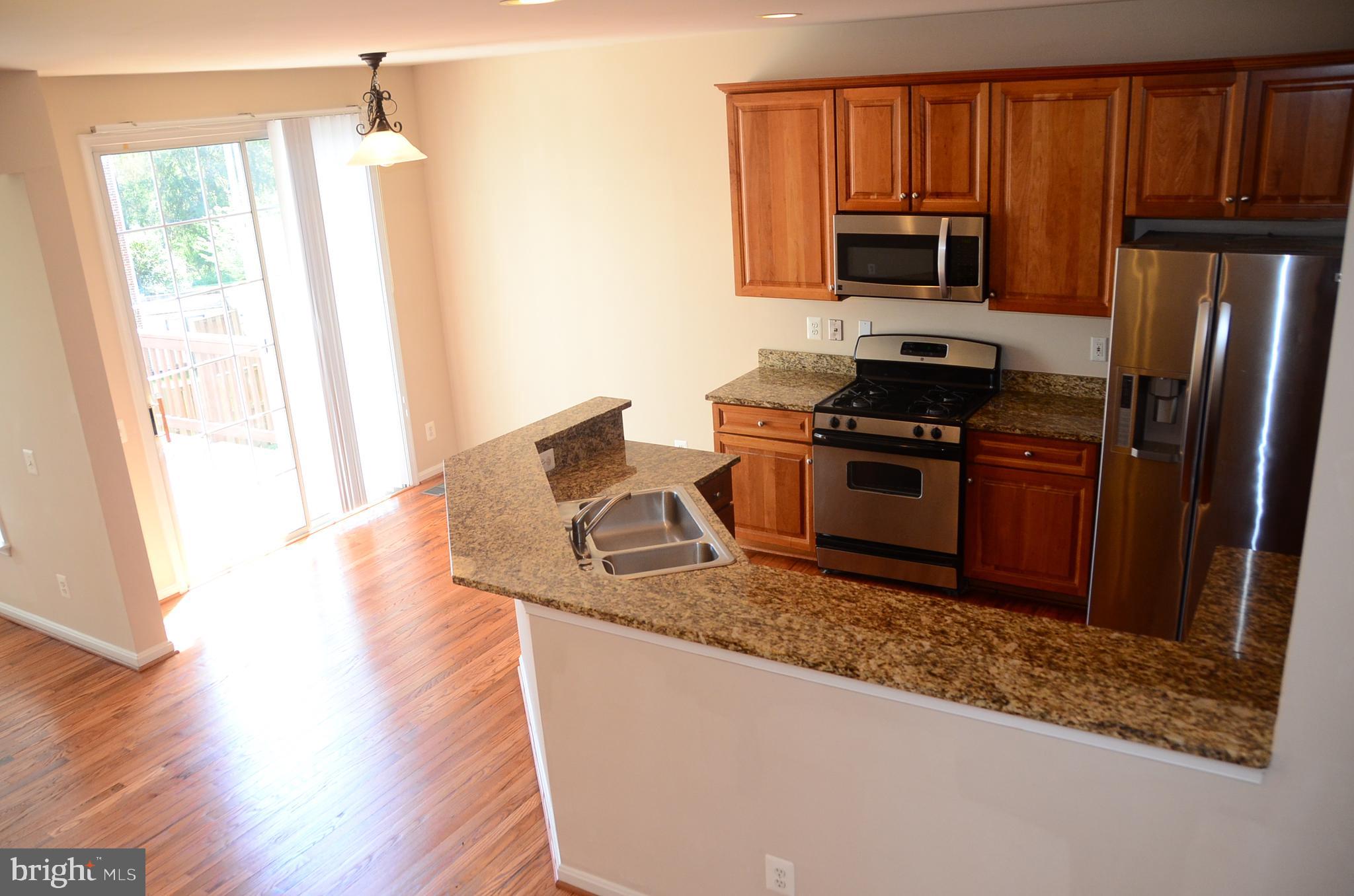 LOUDOUN PARKWAY CENTER - Residential Lease