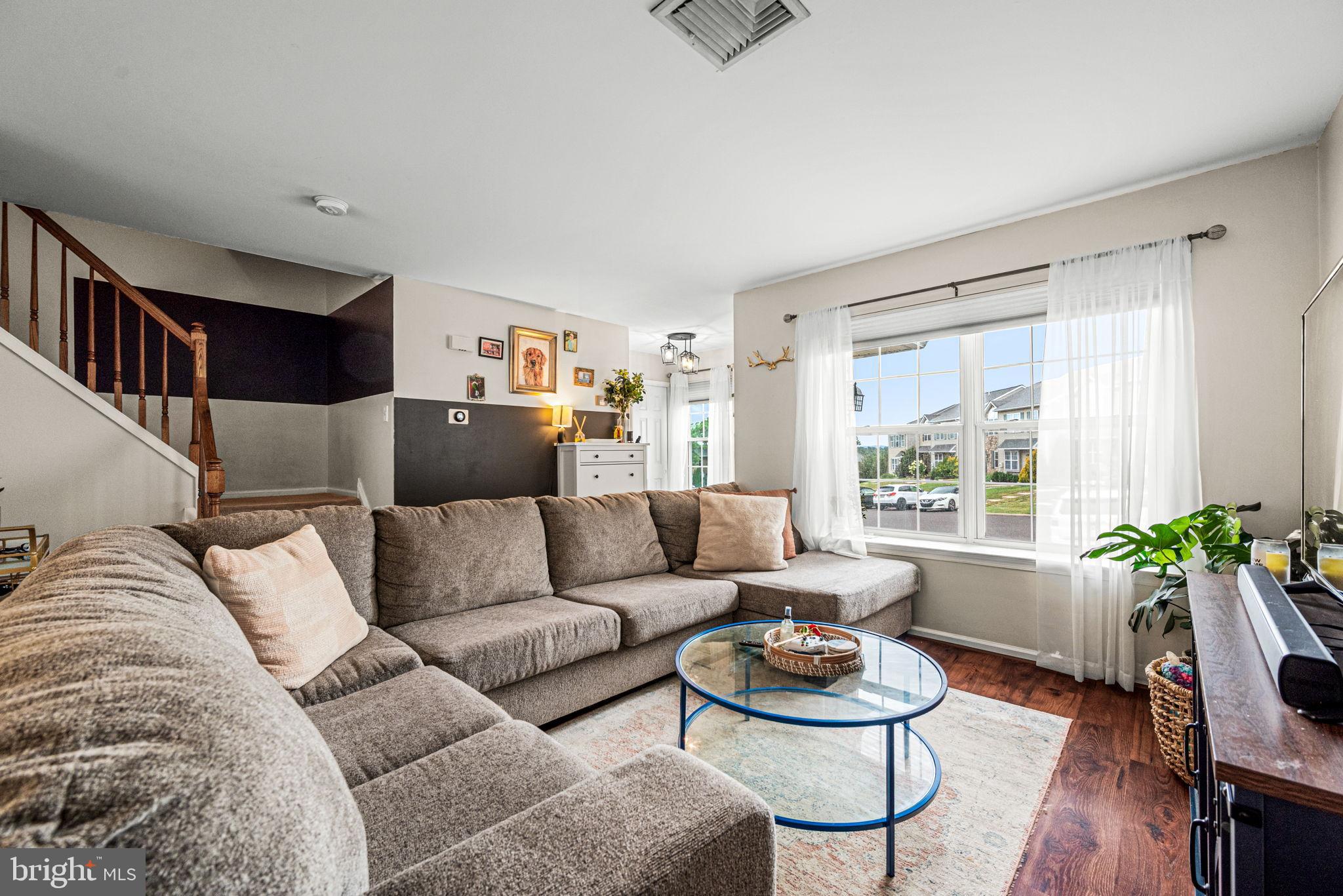 1160 PIN OAK DRIVE