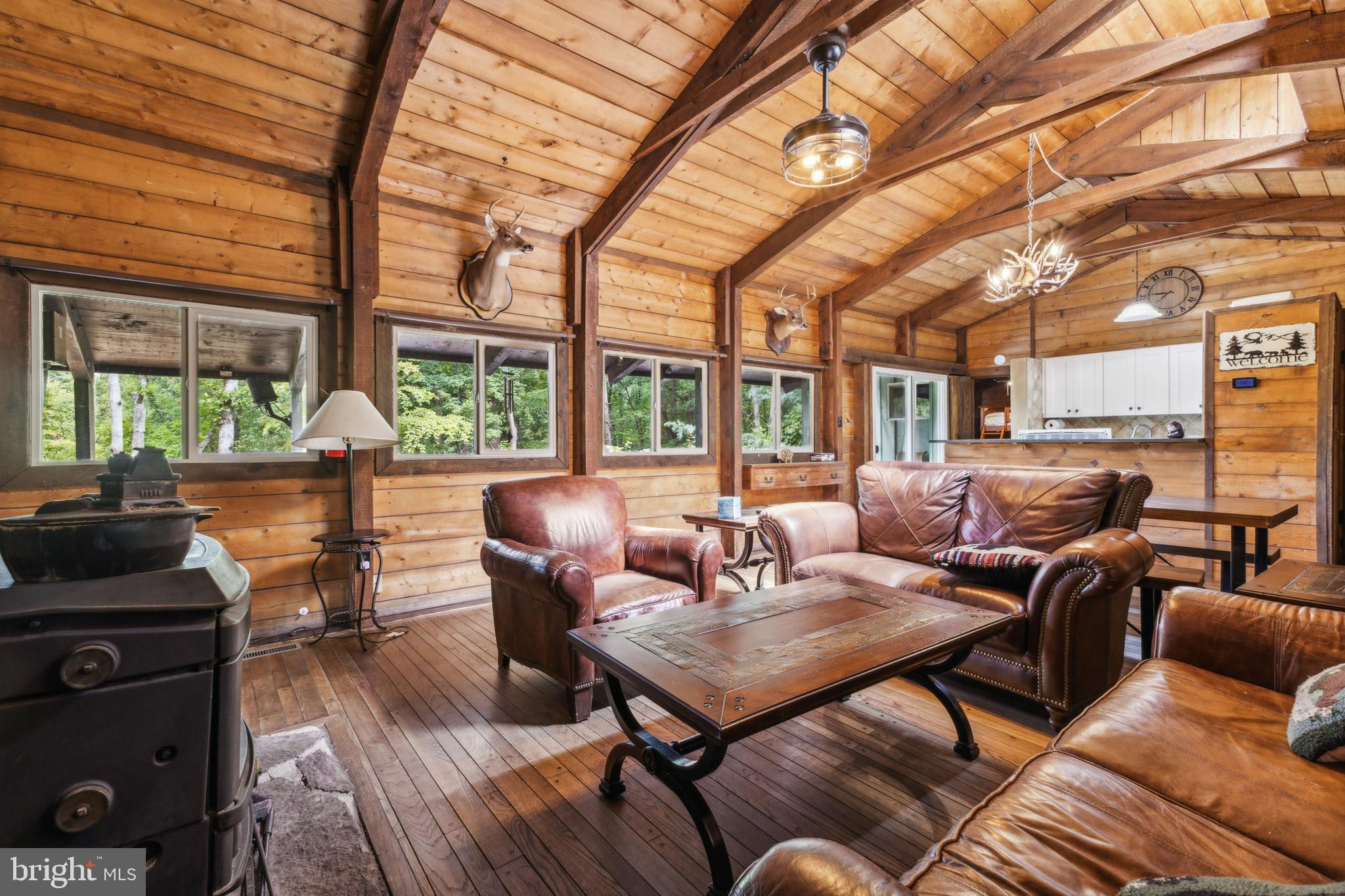 MIDDLE RIVER RETREAT - Residential