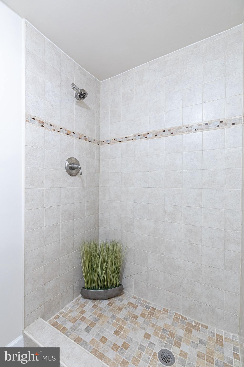 SUGARLAND RUN - Residential