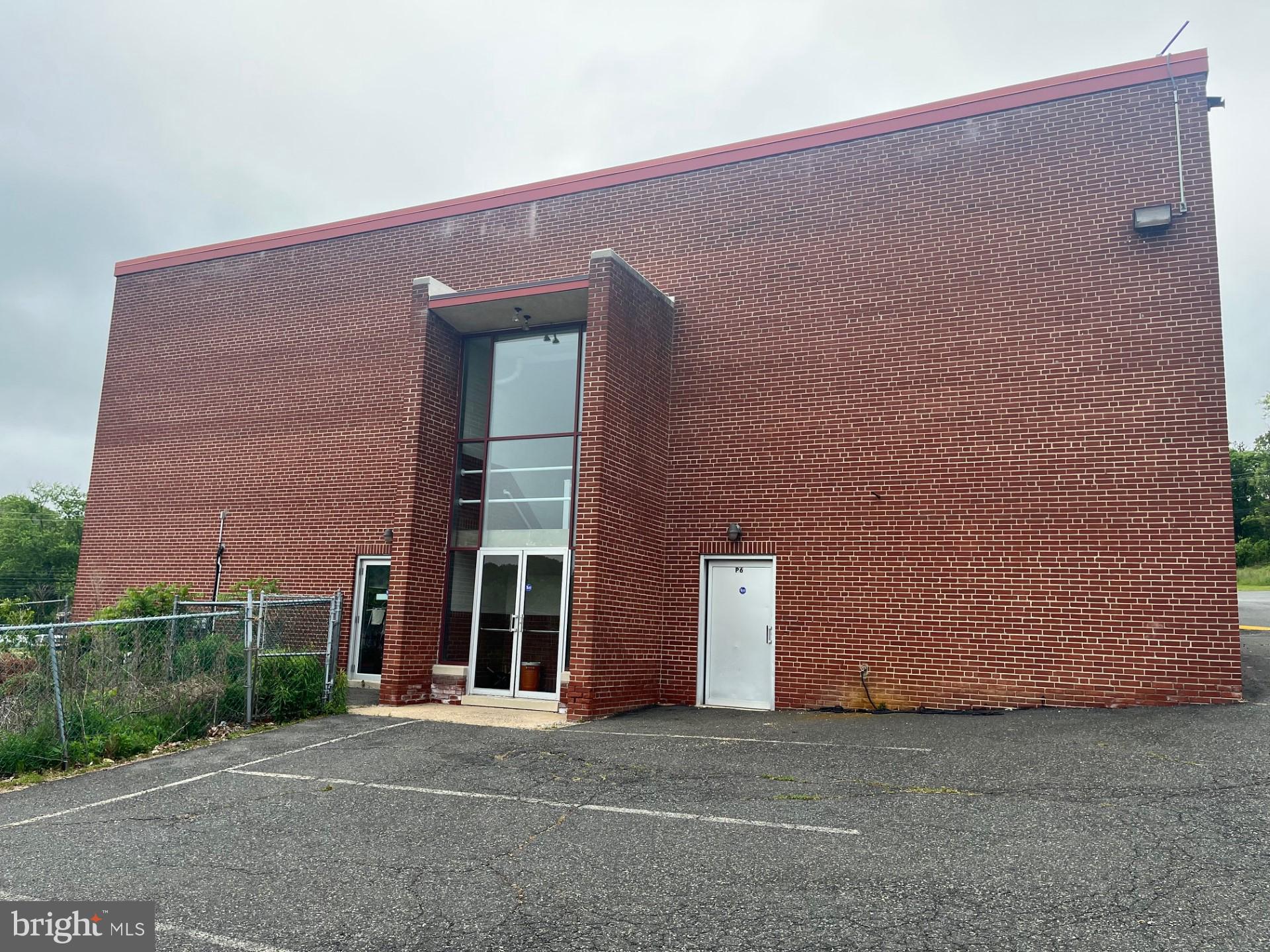 3000 MAIN STREET