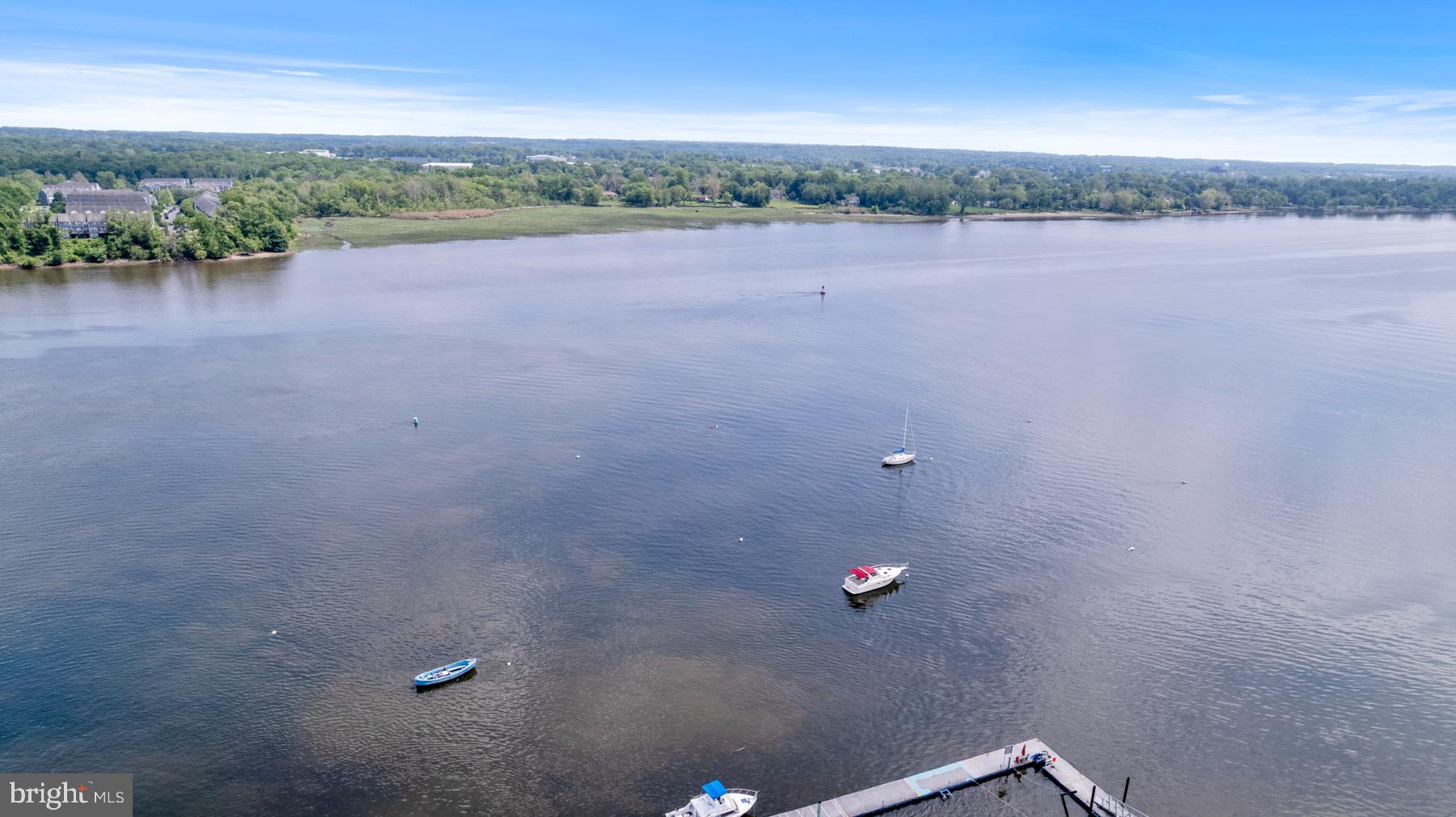 WATERSIDE - Residential Income