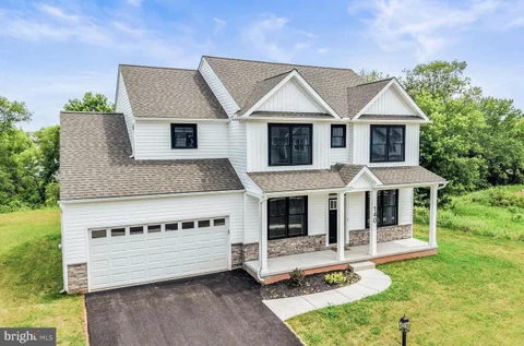 MLS: PAYK2105420