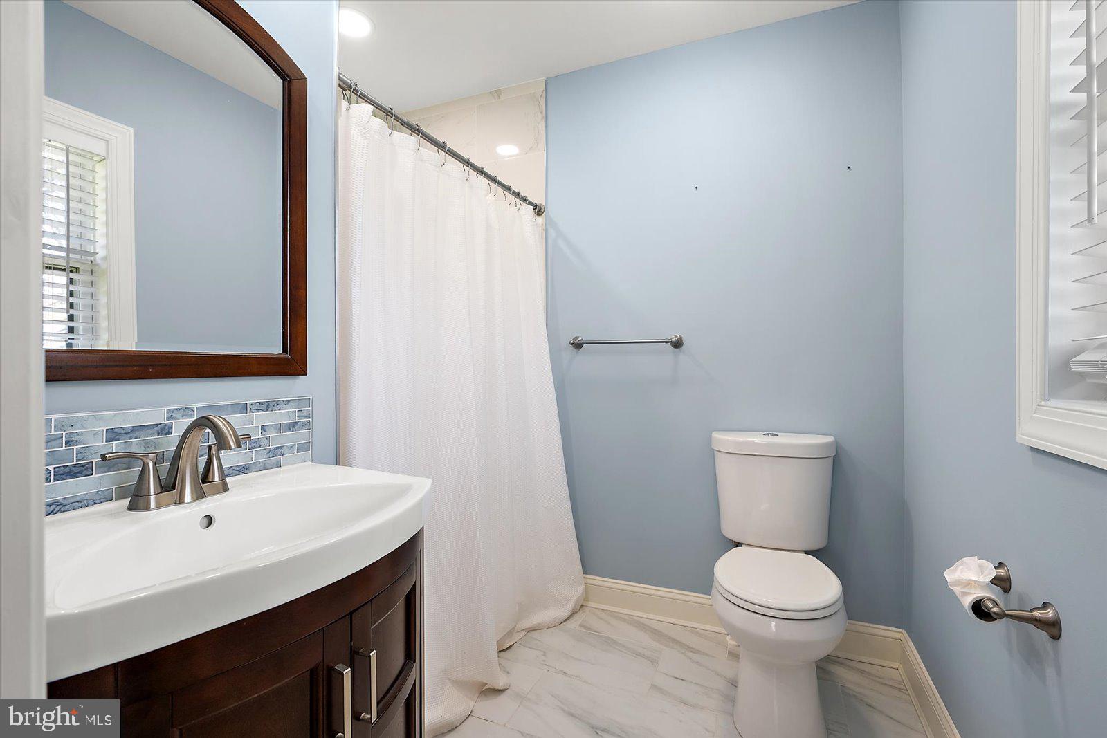 TONY TANK - Residential