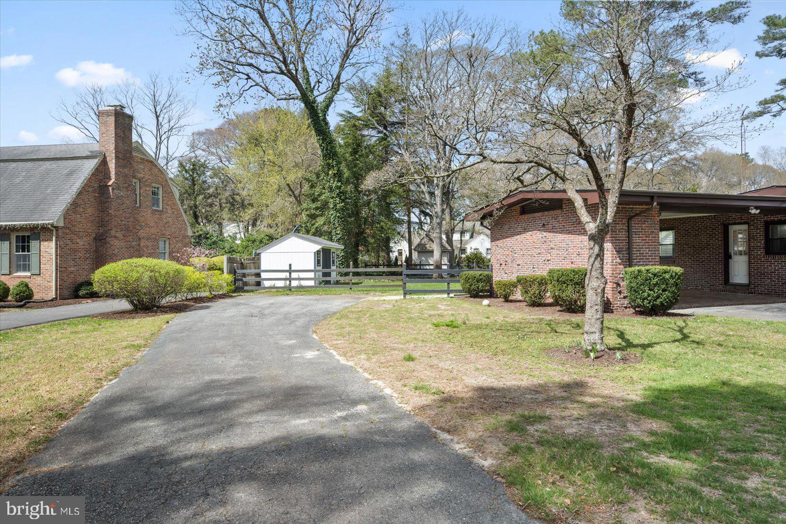 TONY TANK - Residential