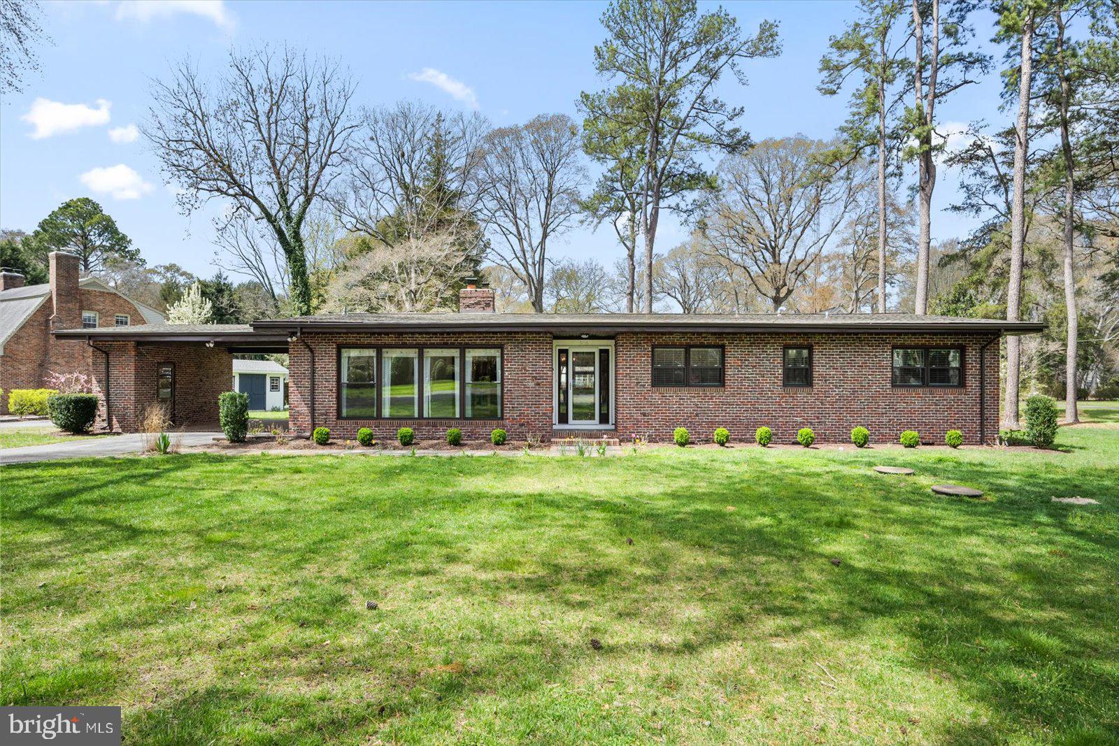 TONY TANK - Residential