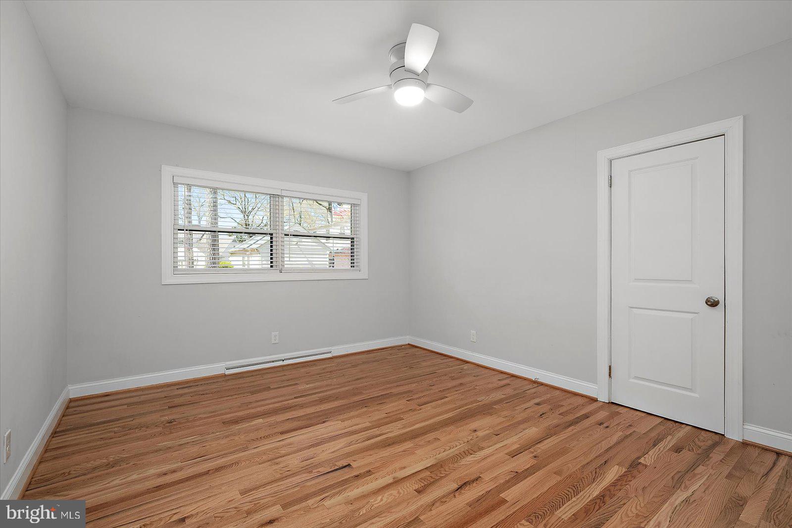 TONY TANK - Residential