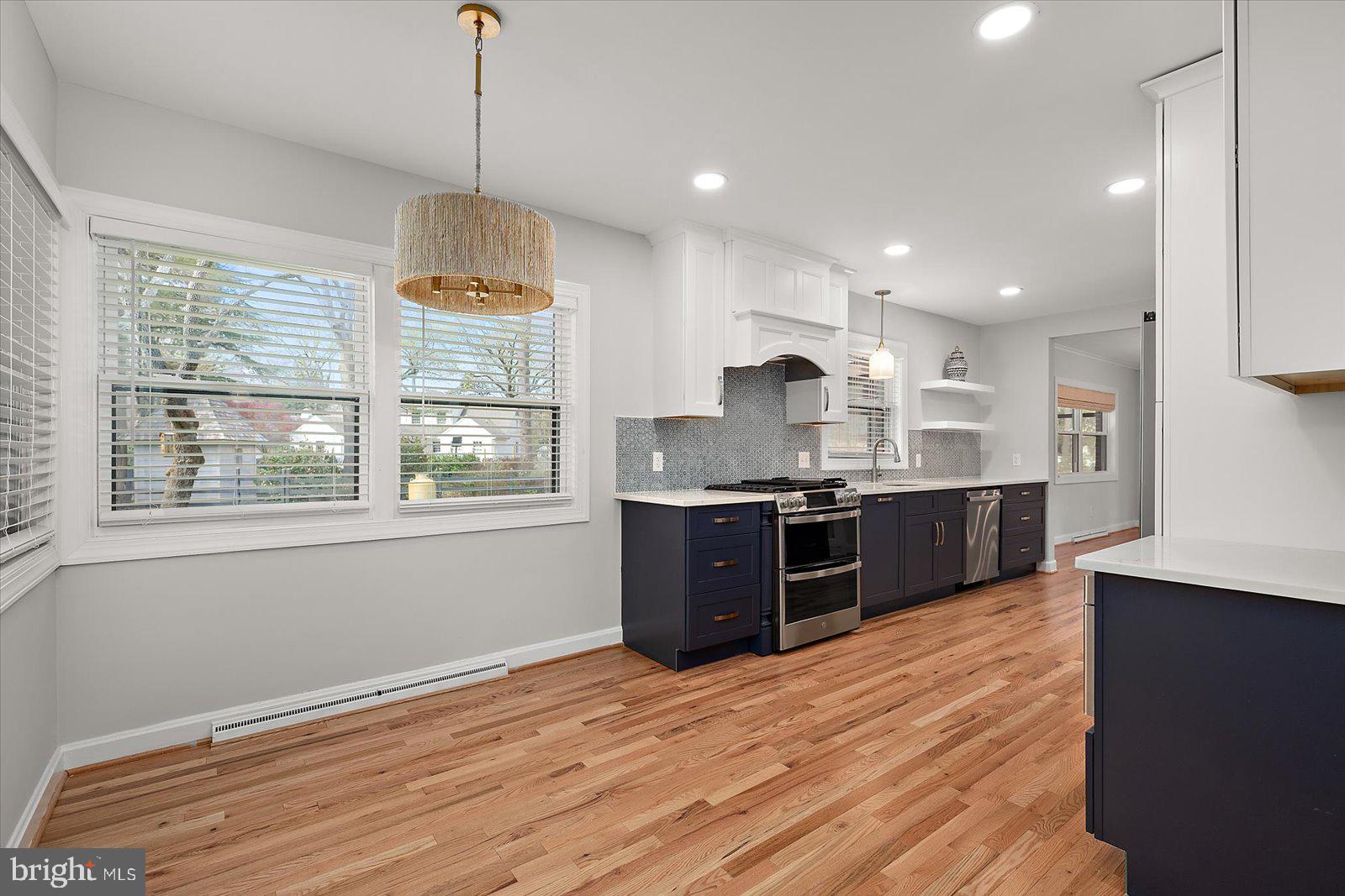 TONY TANK - Residential