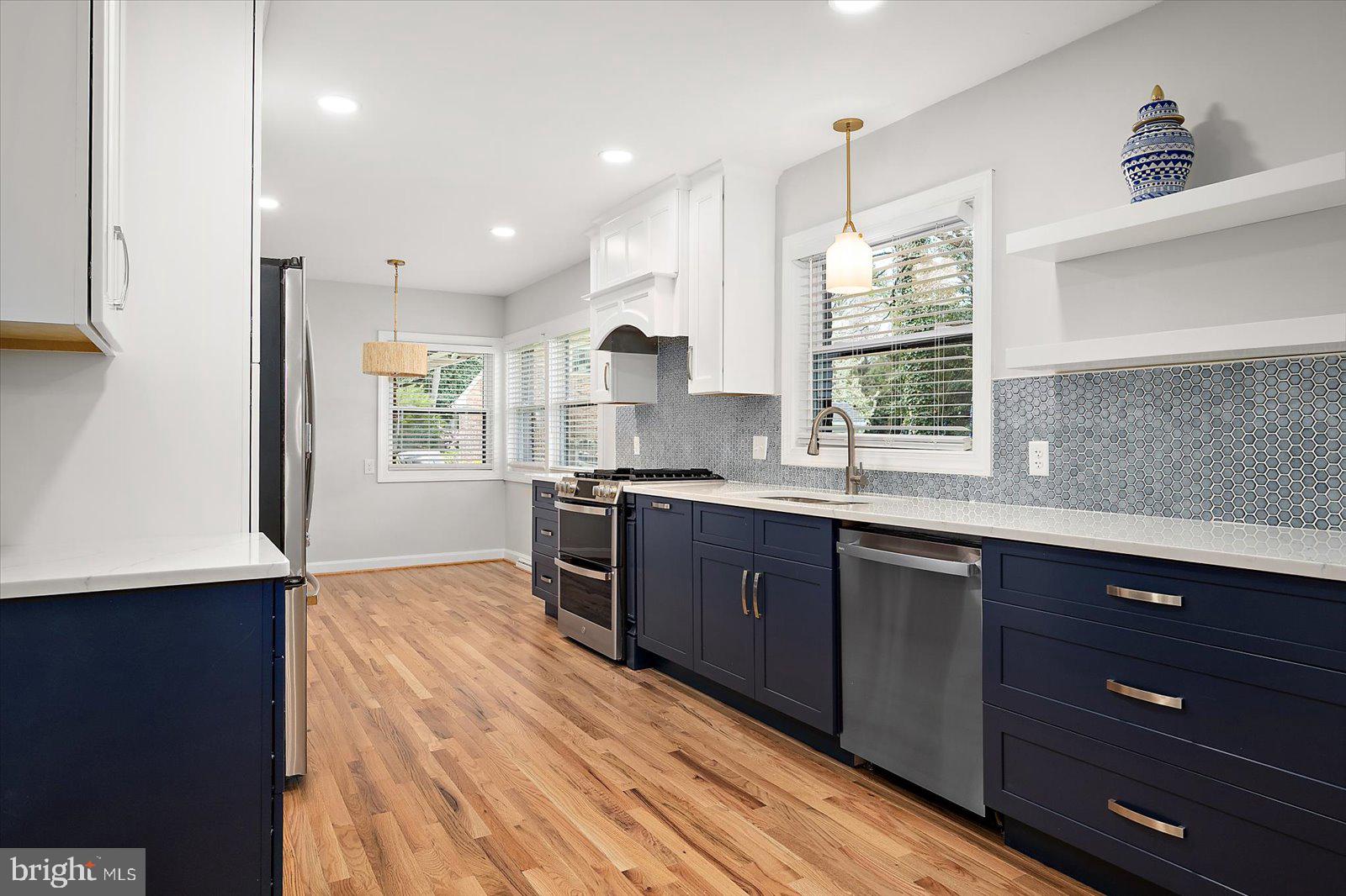 TONY TANK - Residential