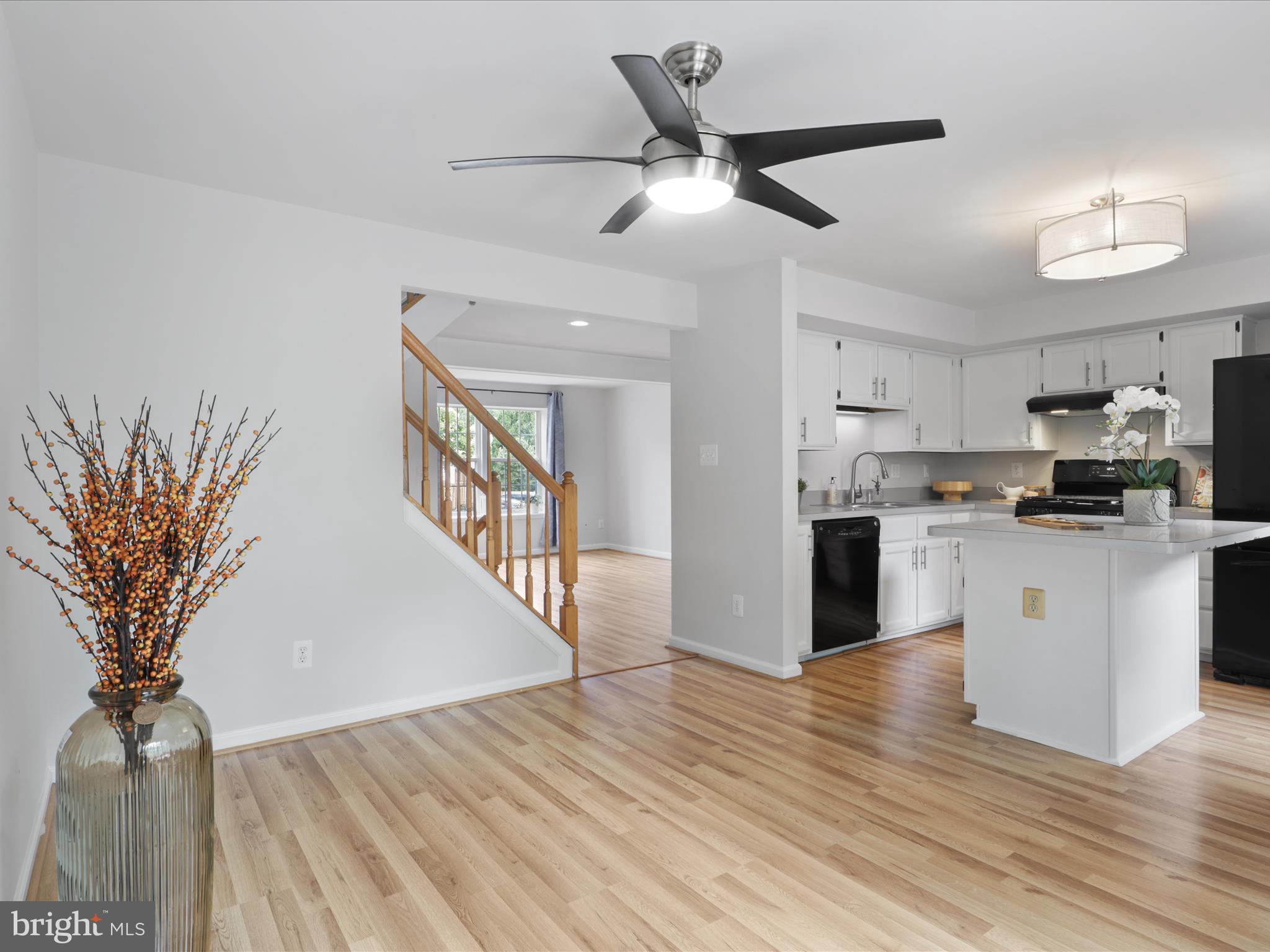 LAKE RIDGE - Residential