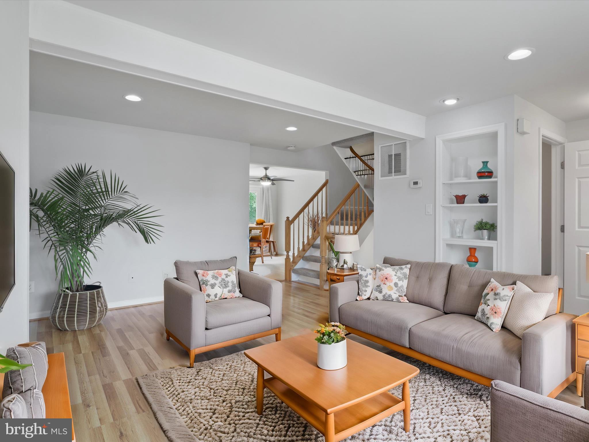 LAKE RIDGE - Residential