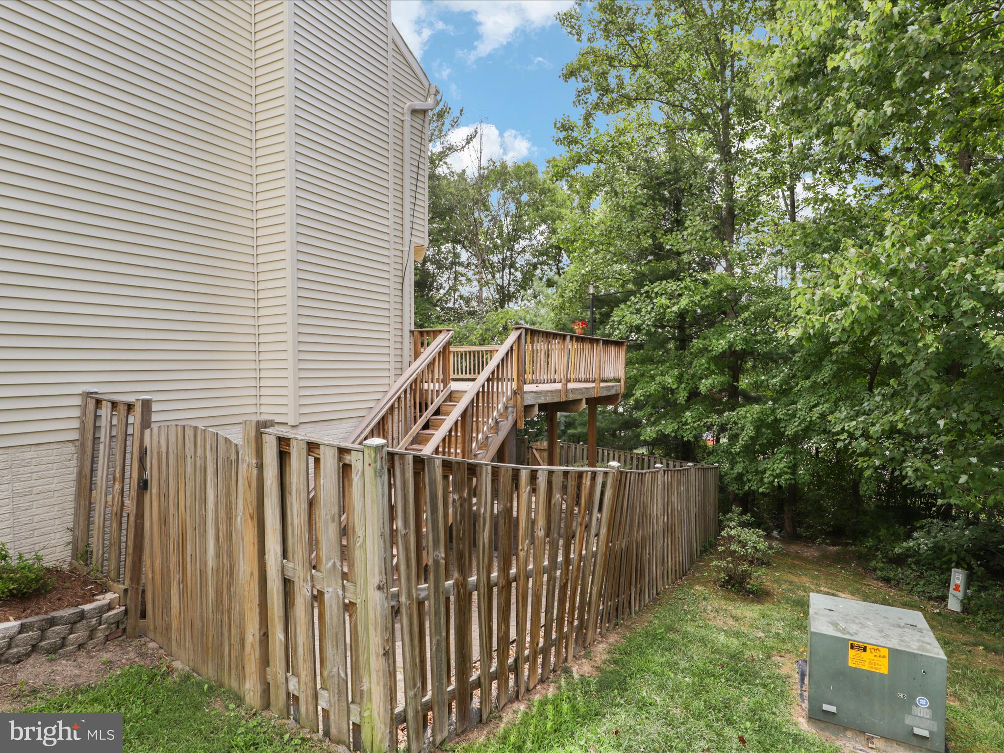 LAKE RIDGE - Residential