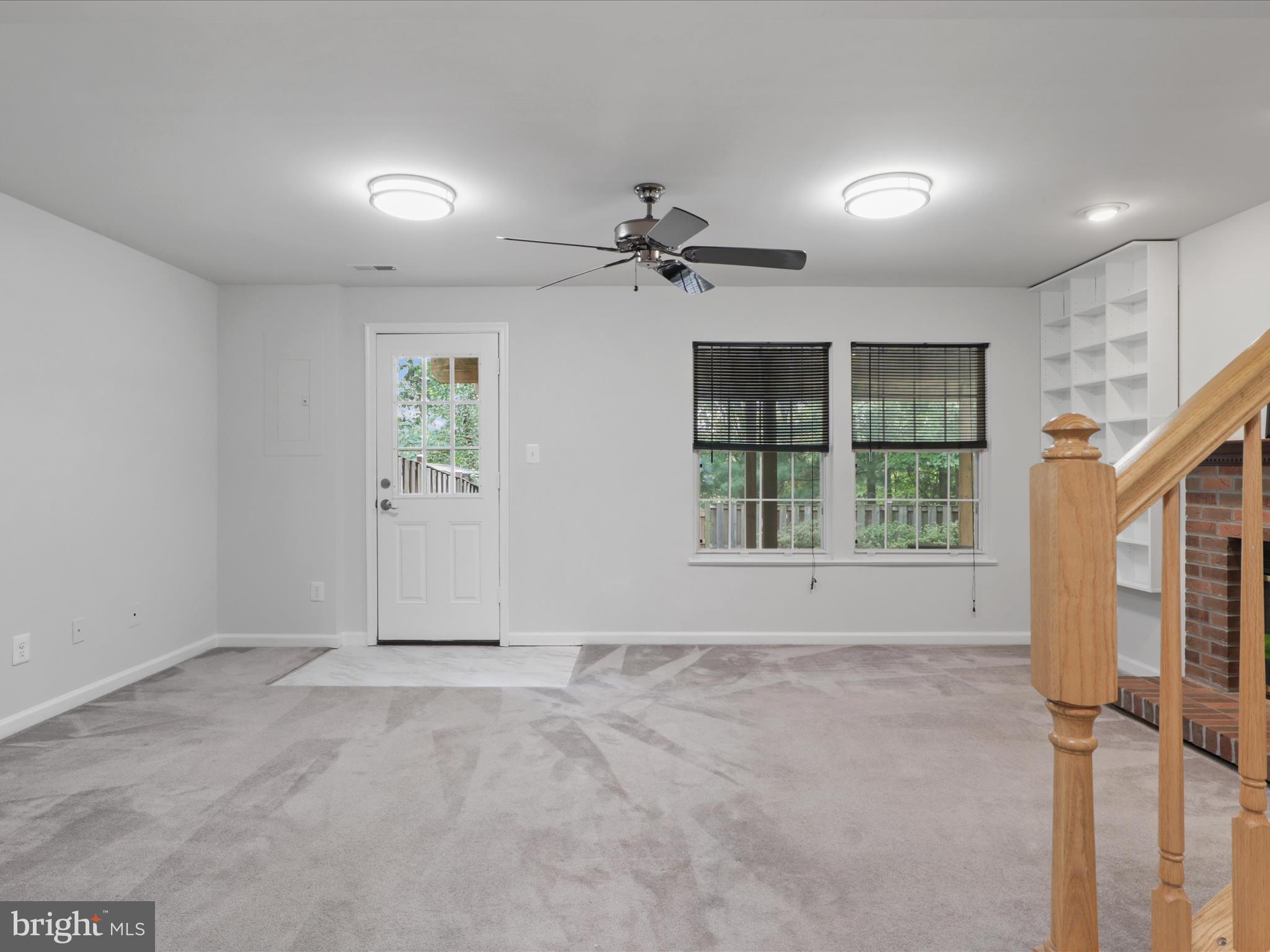 LAKE RIDGE - Residential