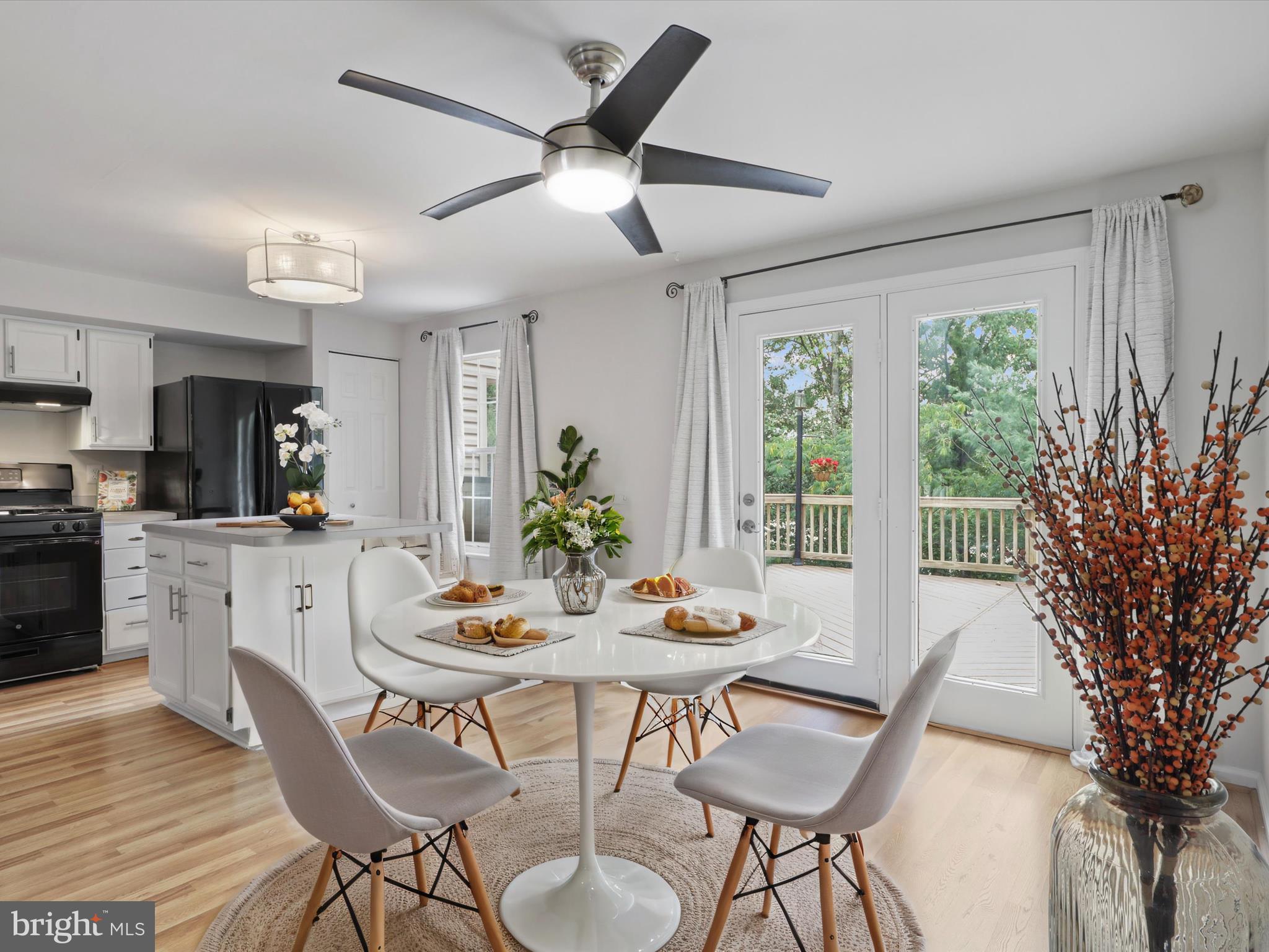 LAKE RIDGE - Residential