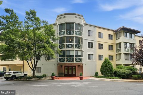 Condo For Sale - 14809 Pennfield Circle #402<br/> SILVER SPRING, MD 20906