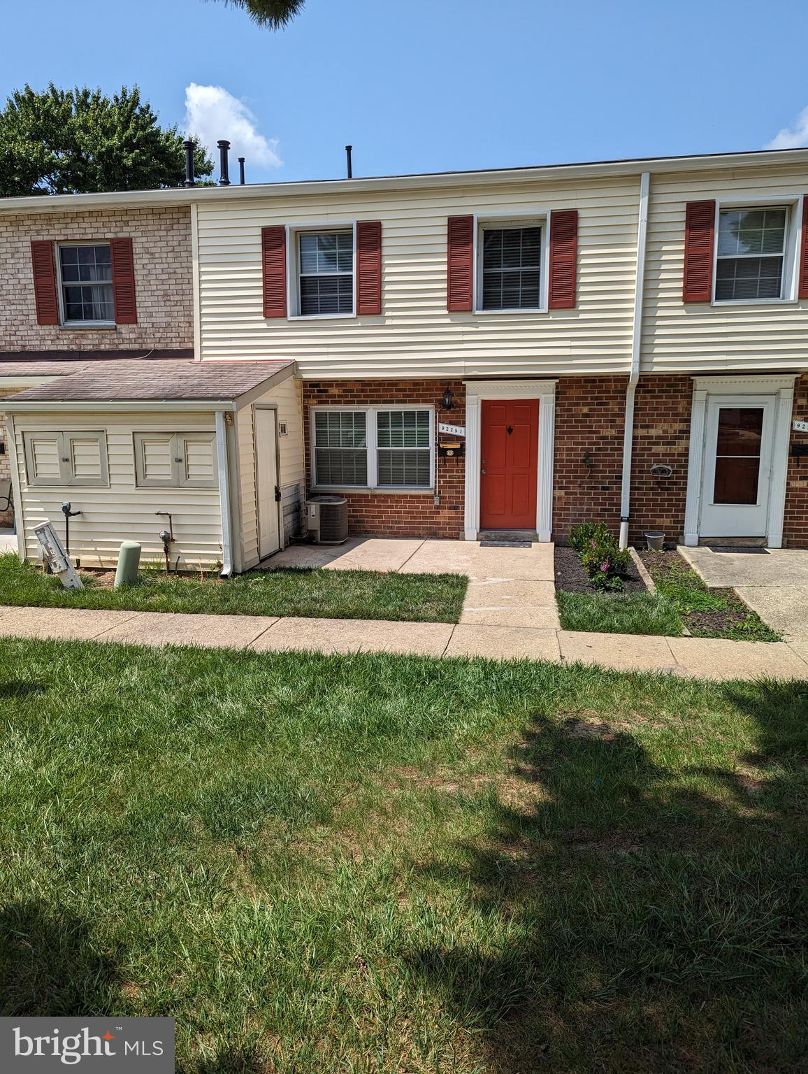 WHISKEY BOTTOM - Residential Lease