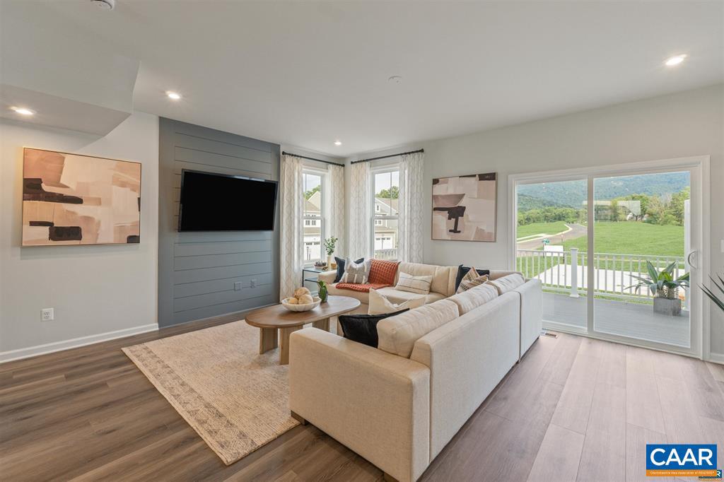 PLEASANT GREEN - Residential Lease