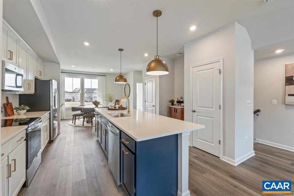 PLEASANT GREEN - Residential Lease