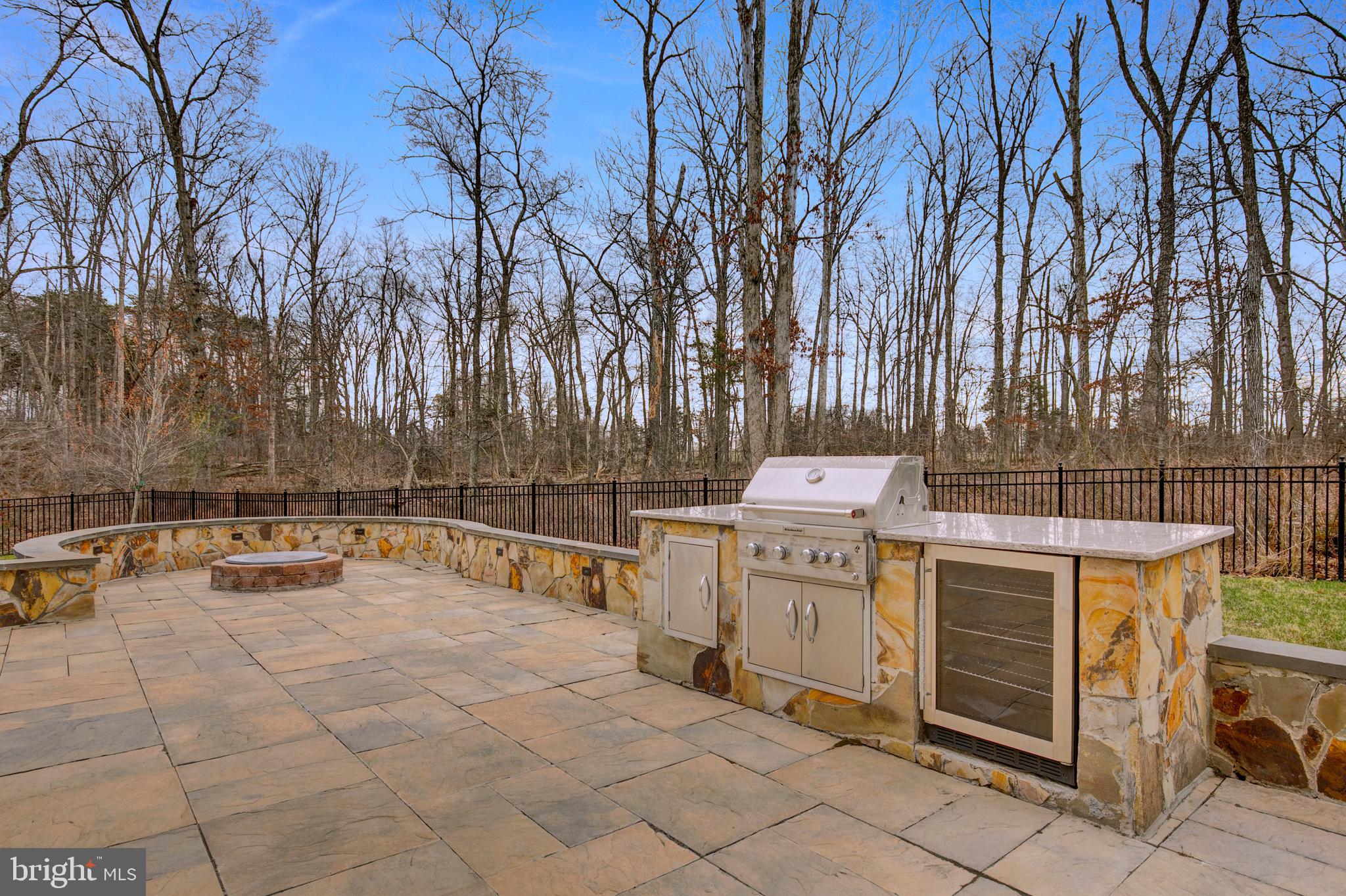 MARBURY - Residential