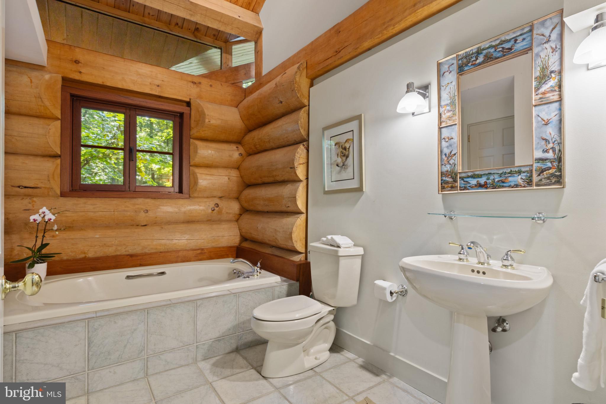 WHITEHALL - Residential