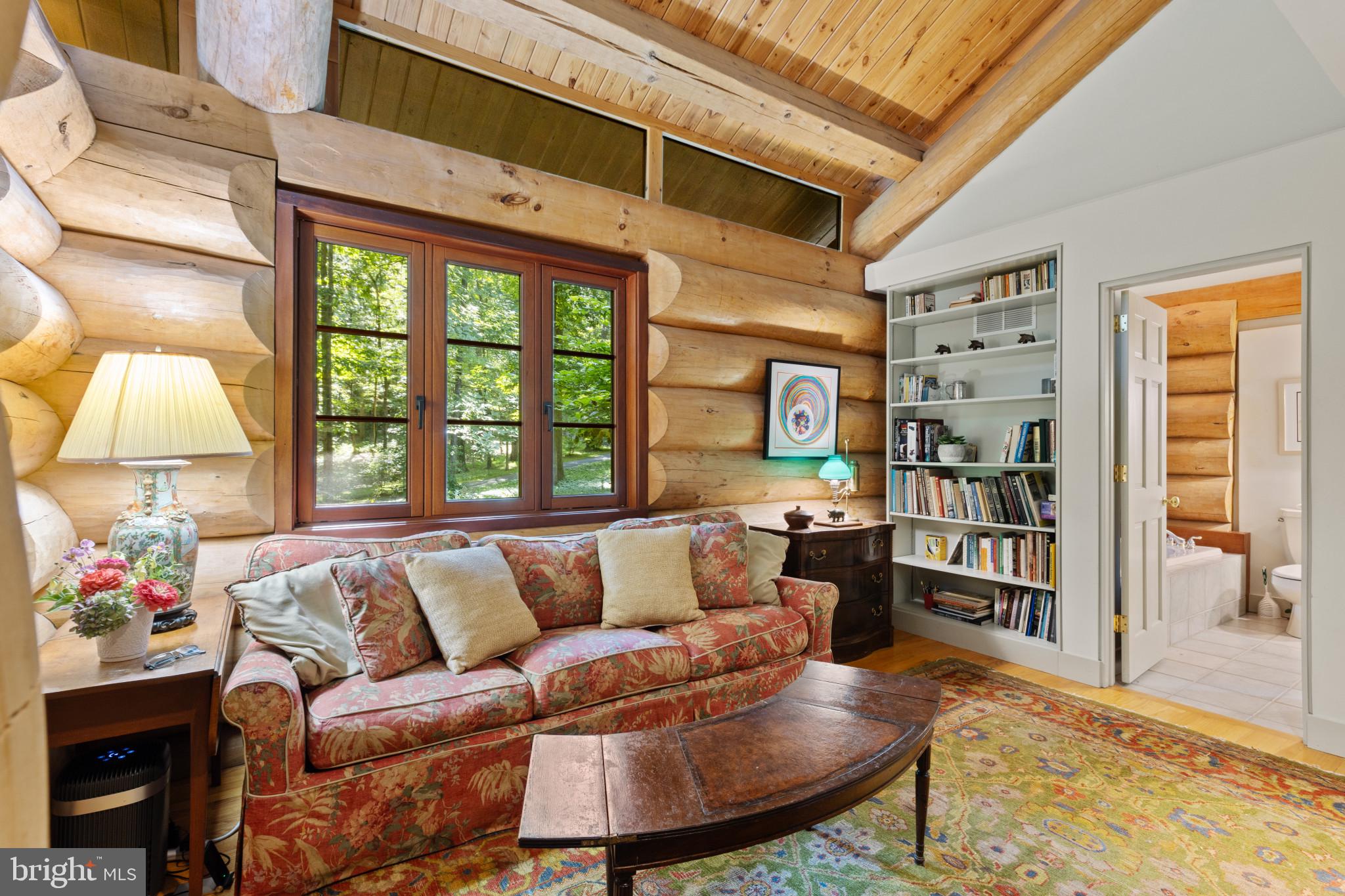 WHITEHALL - Residential