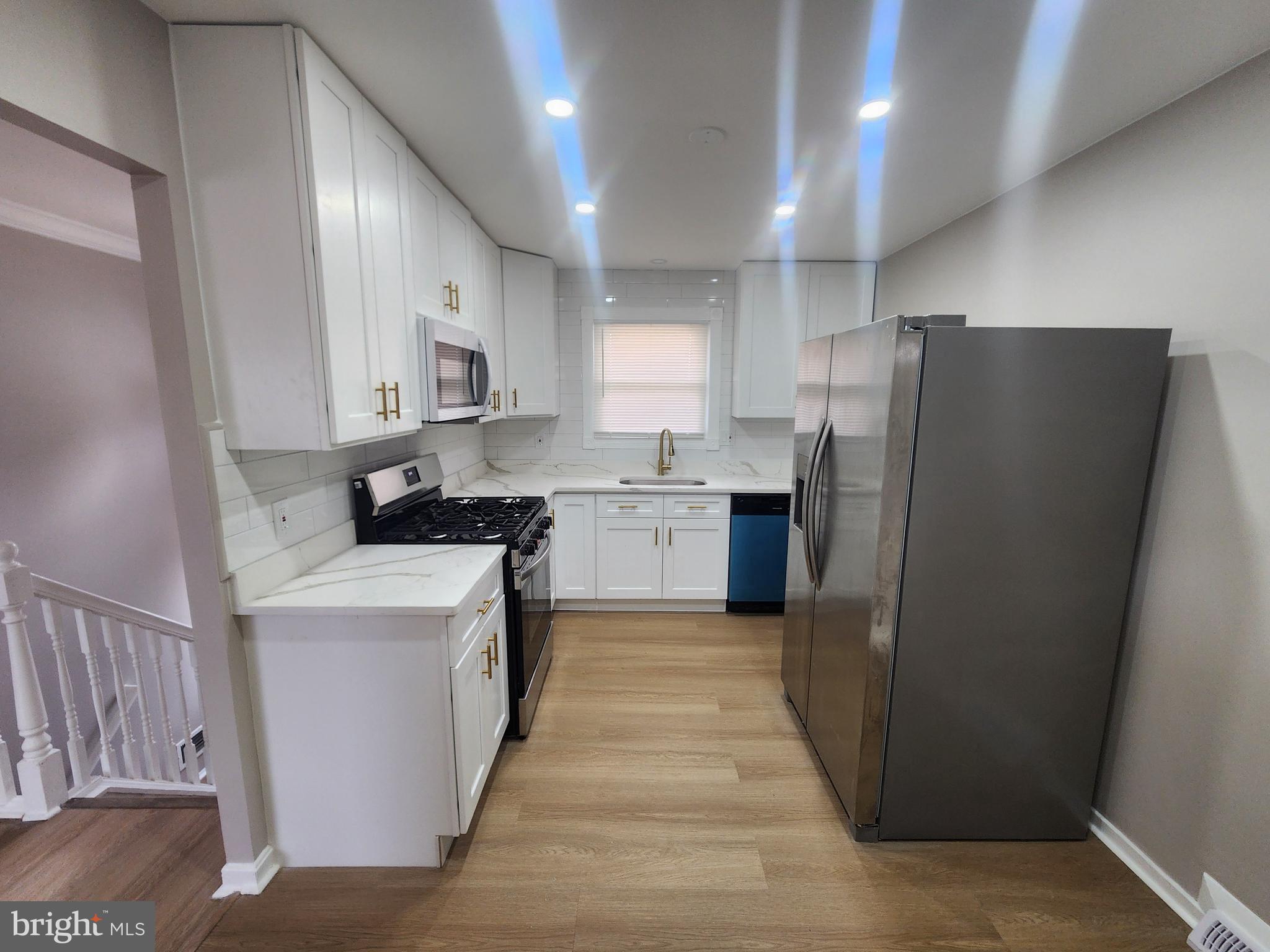 SUBURBIA - Residential Lease