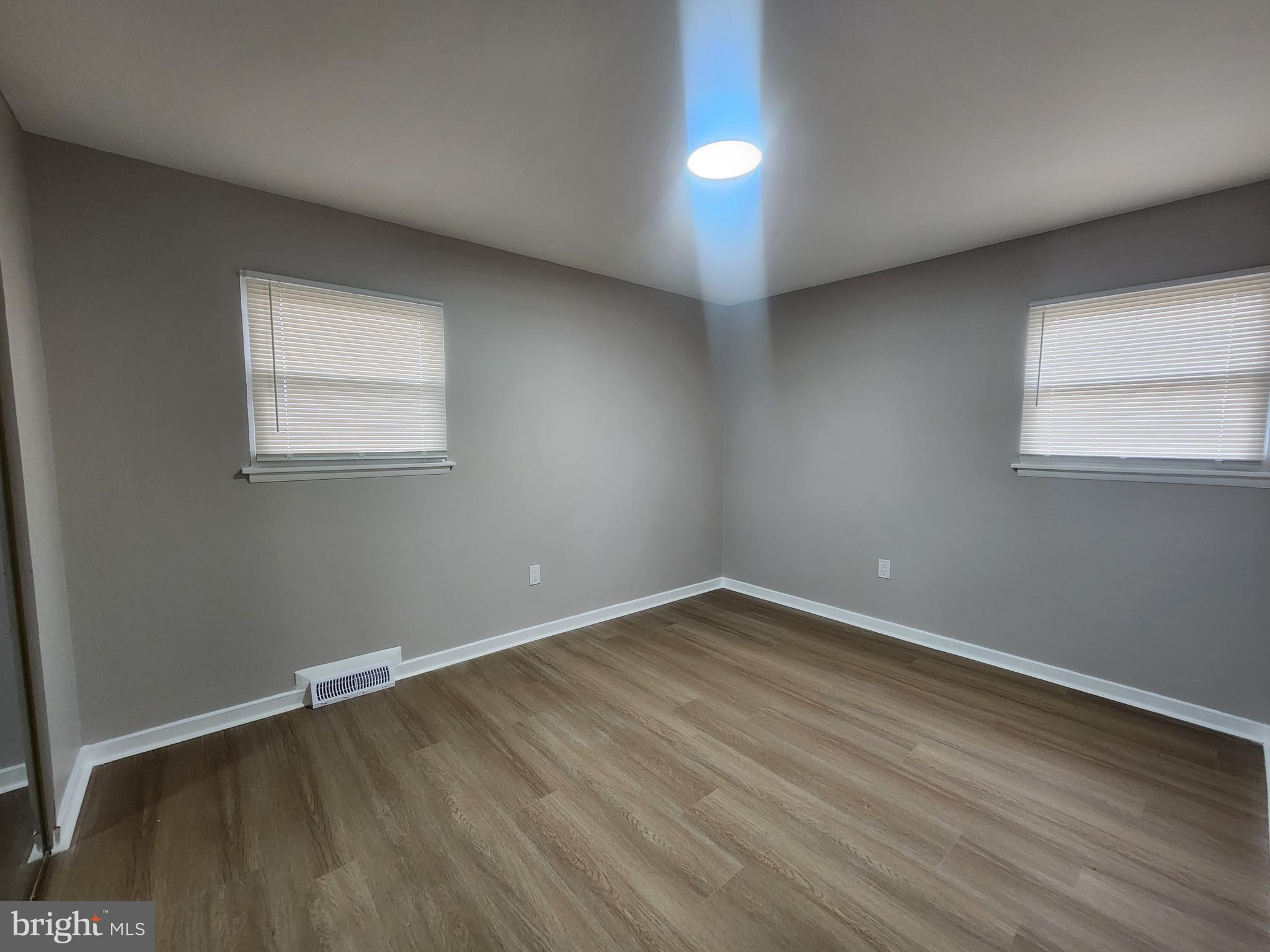 SUBURBIA - Residential Lease