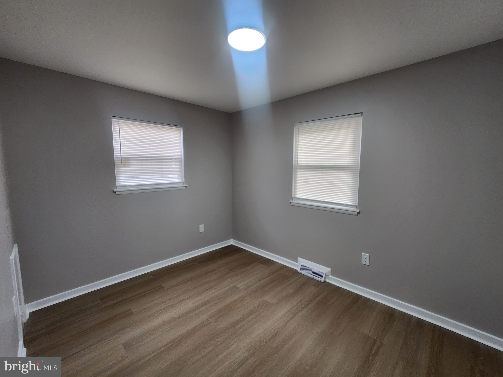 SUBURBIA - Residential Lease