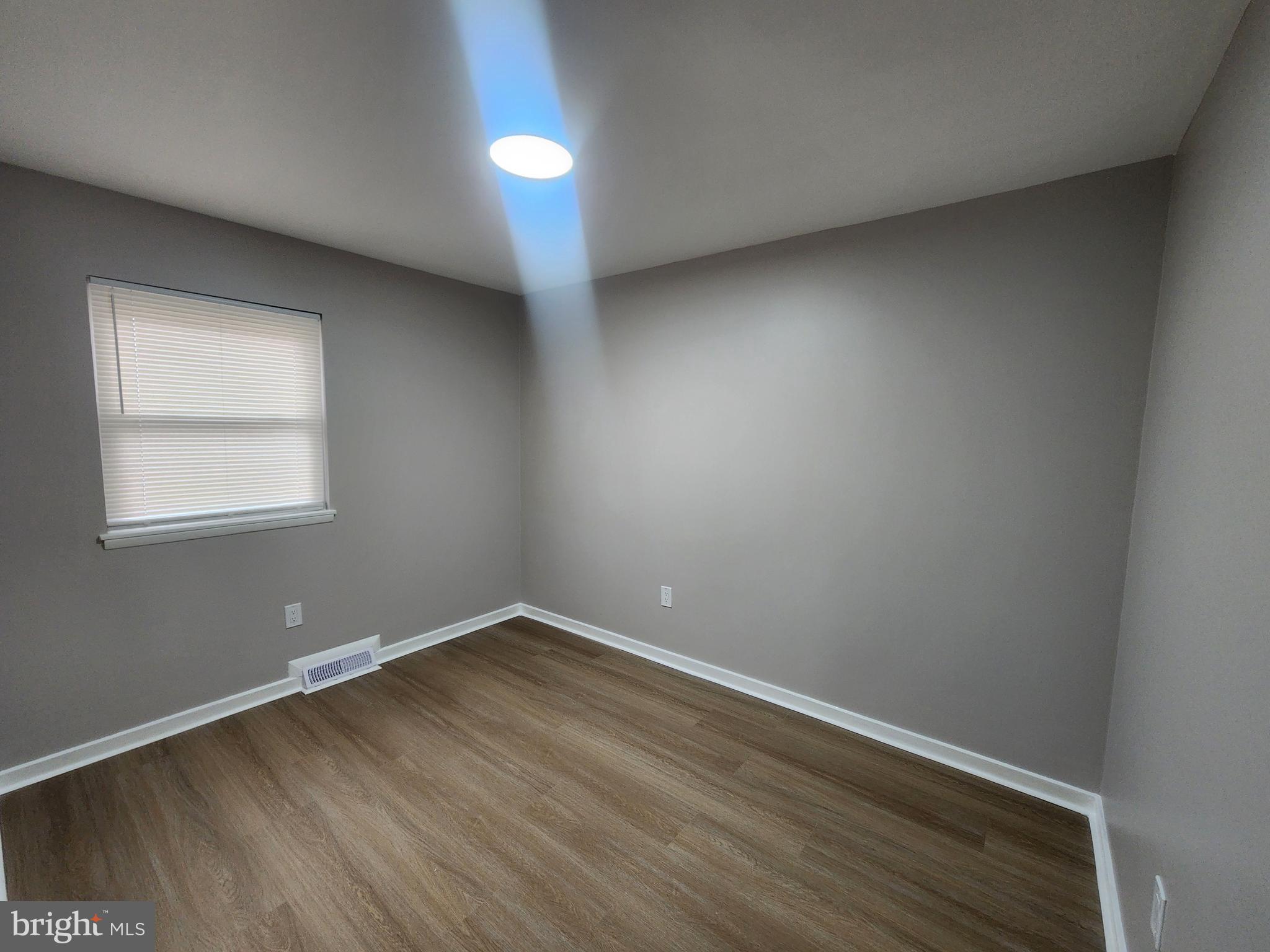 SUBURBIA - Residential Lease