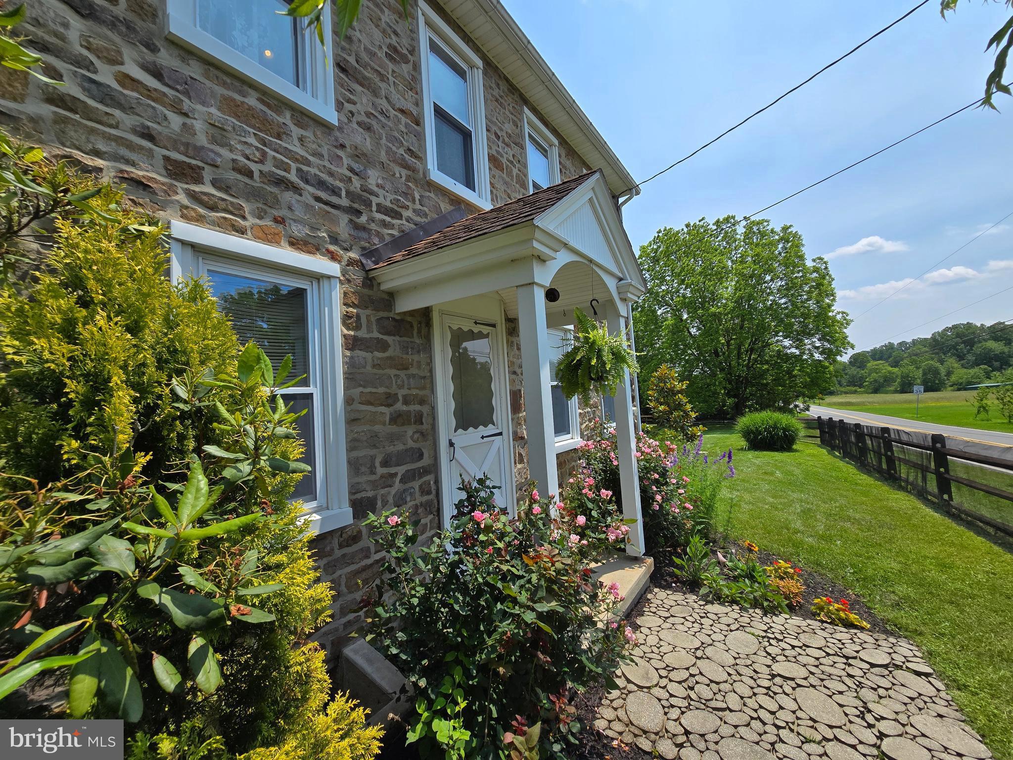 11 CLAY VALLEY ROAD