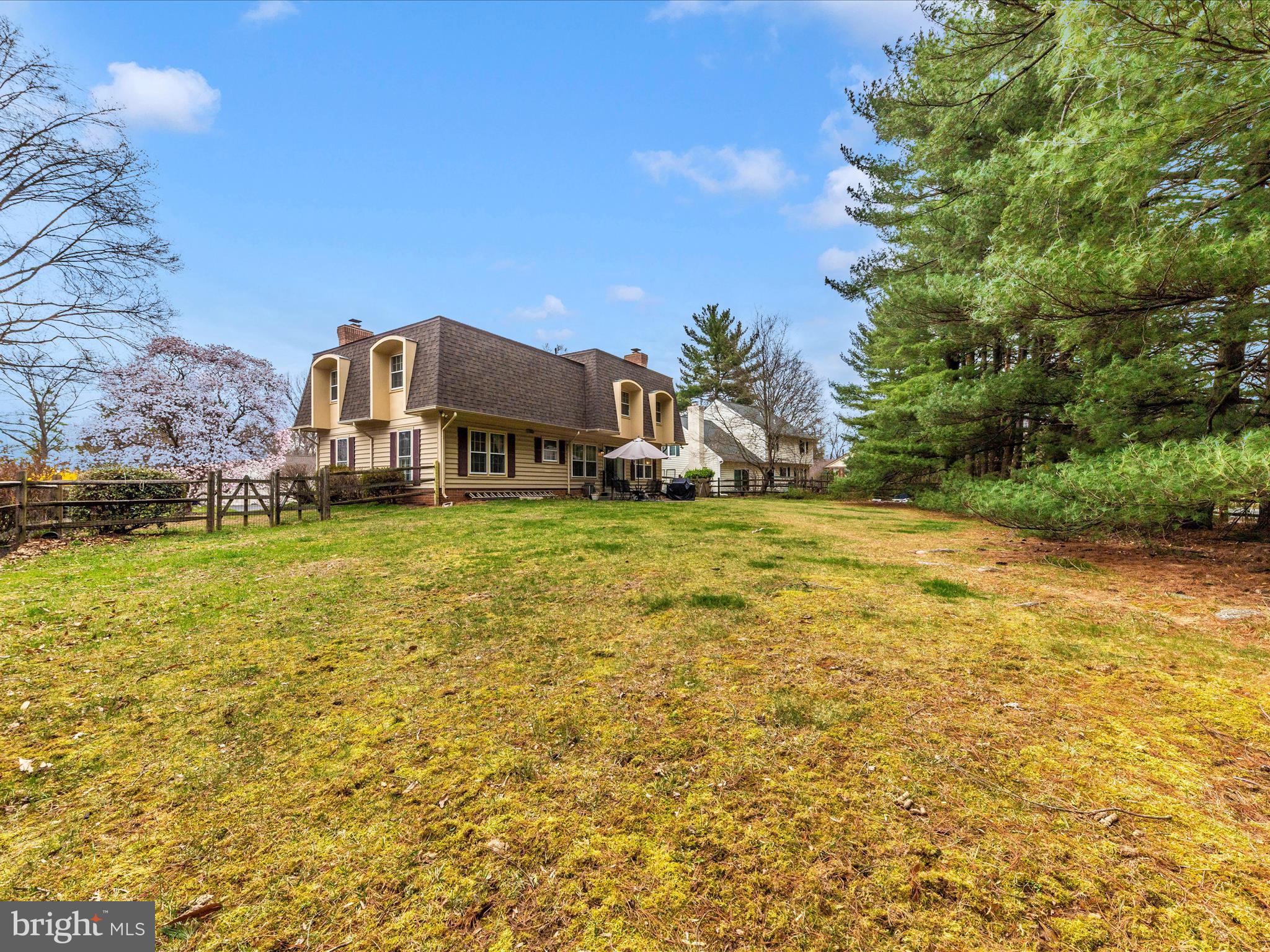 WILLIAMS RANGE - Residential