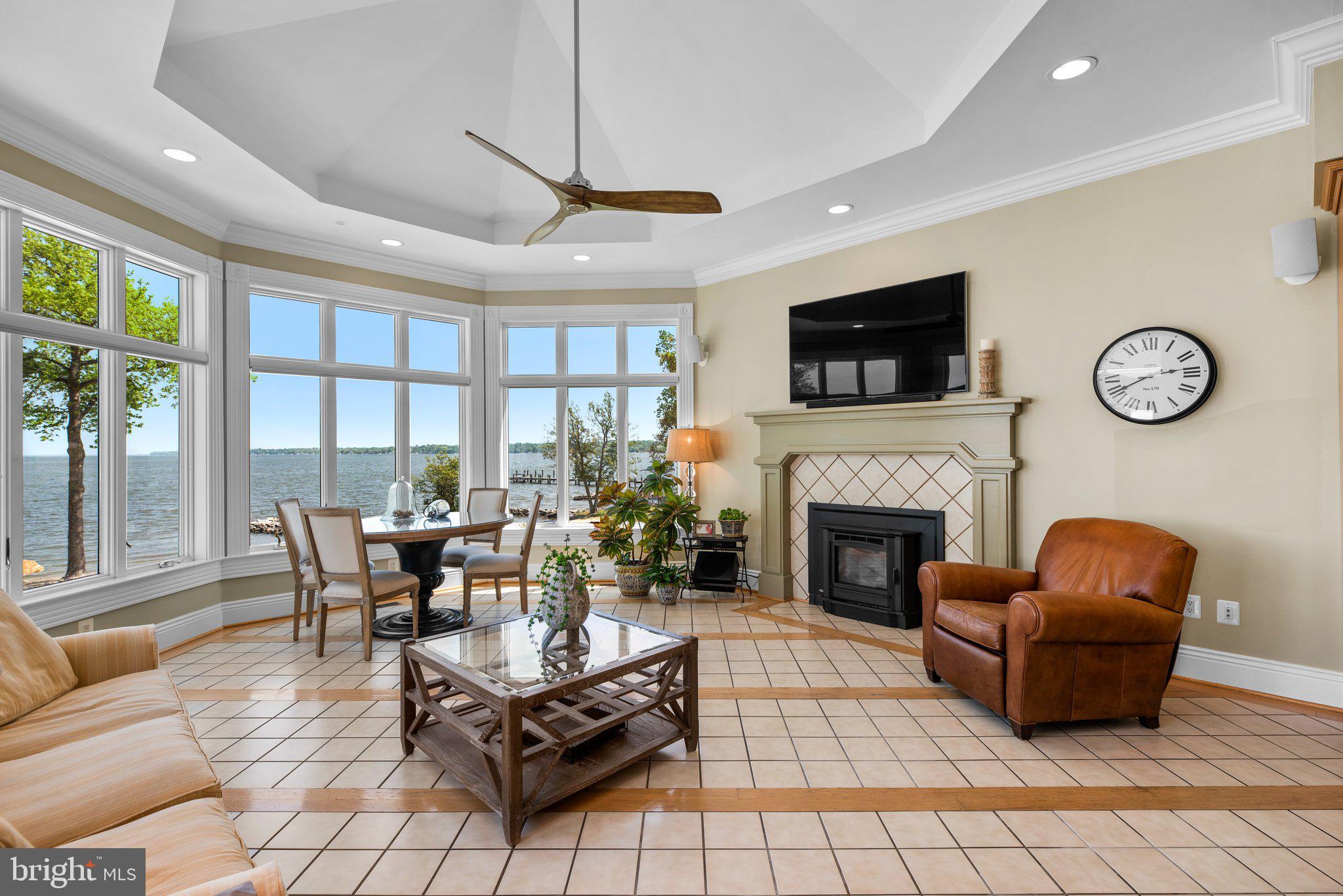 EAGLE HILL - Residential