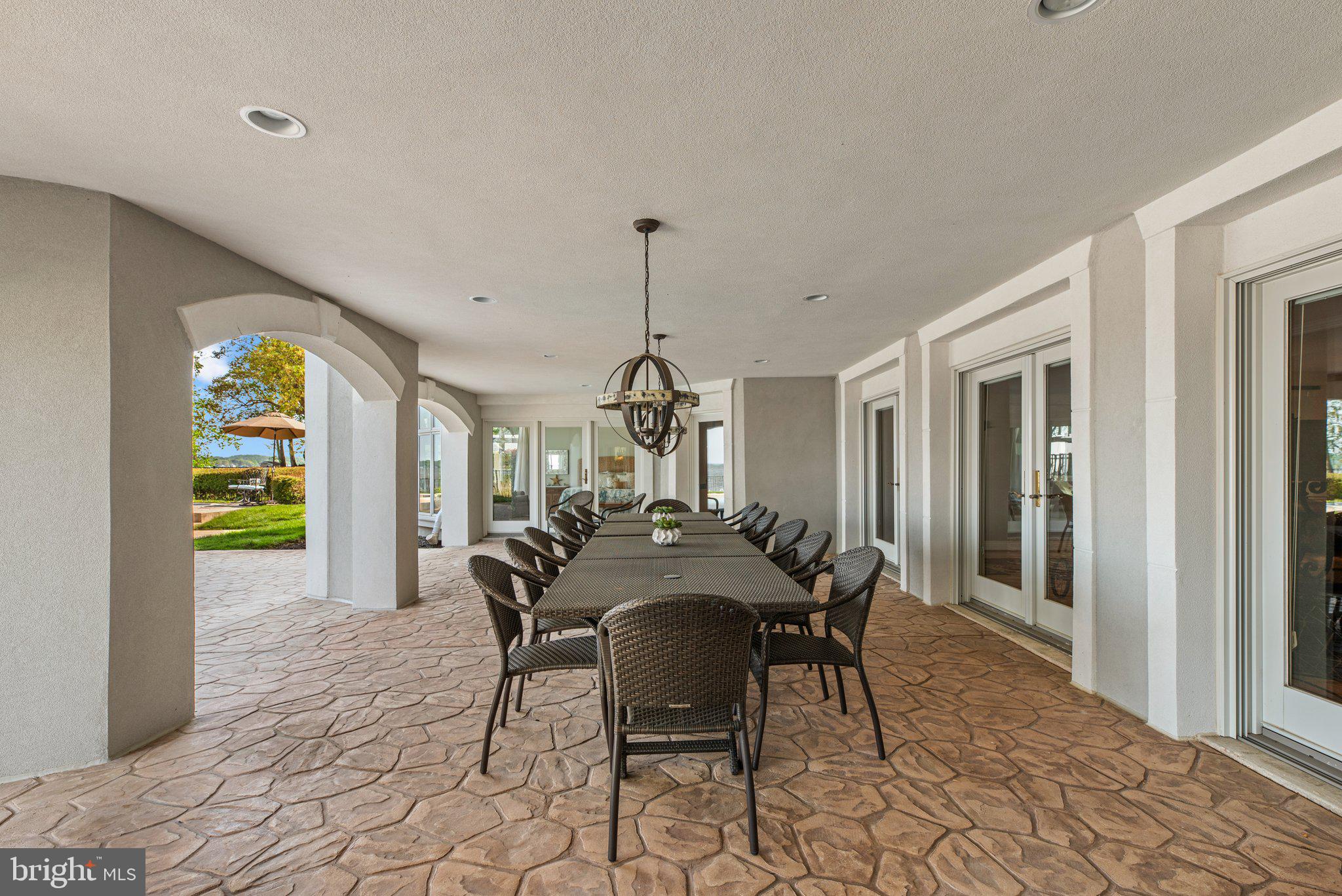 EAGLE HILL - Residential