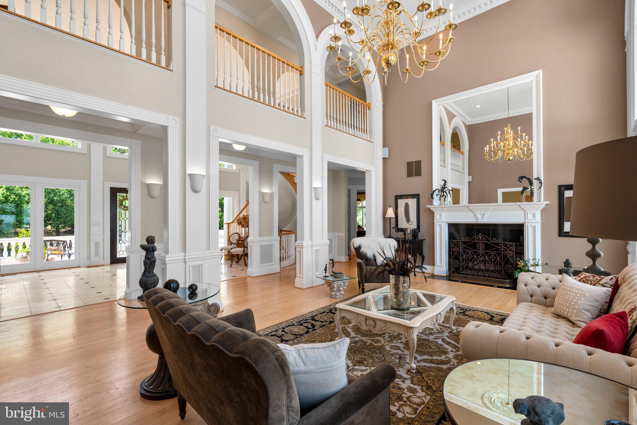 EAGLE HILL - Residential