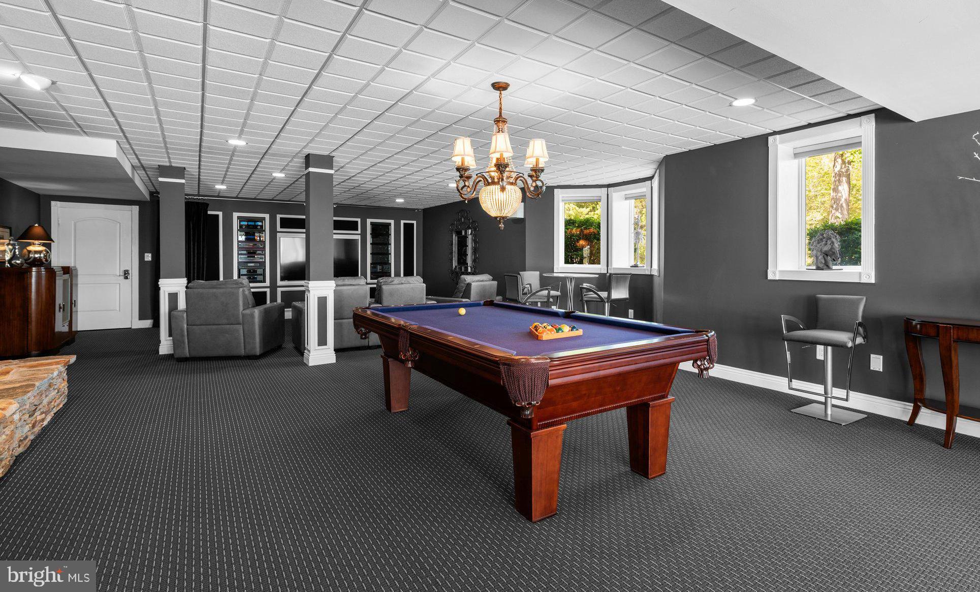 EAGLE HILL - Residential