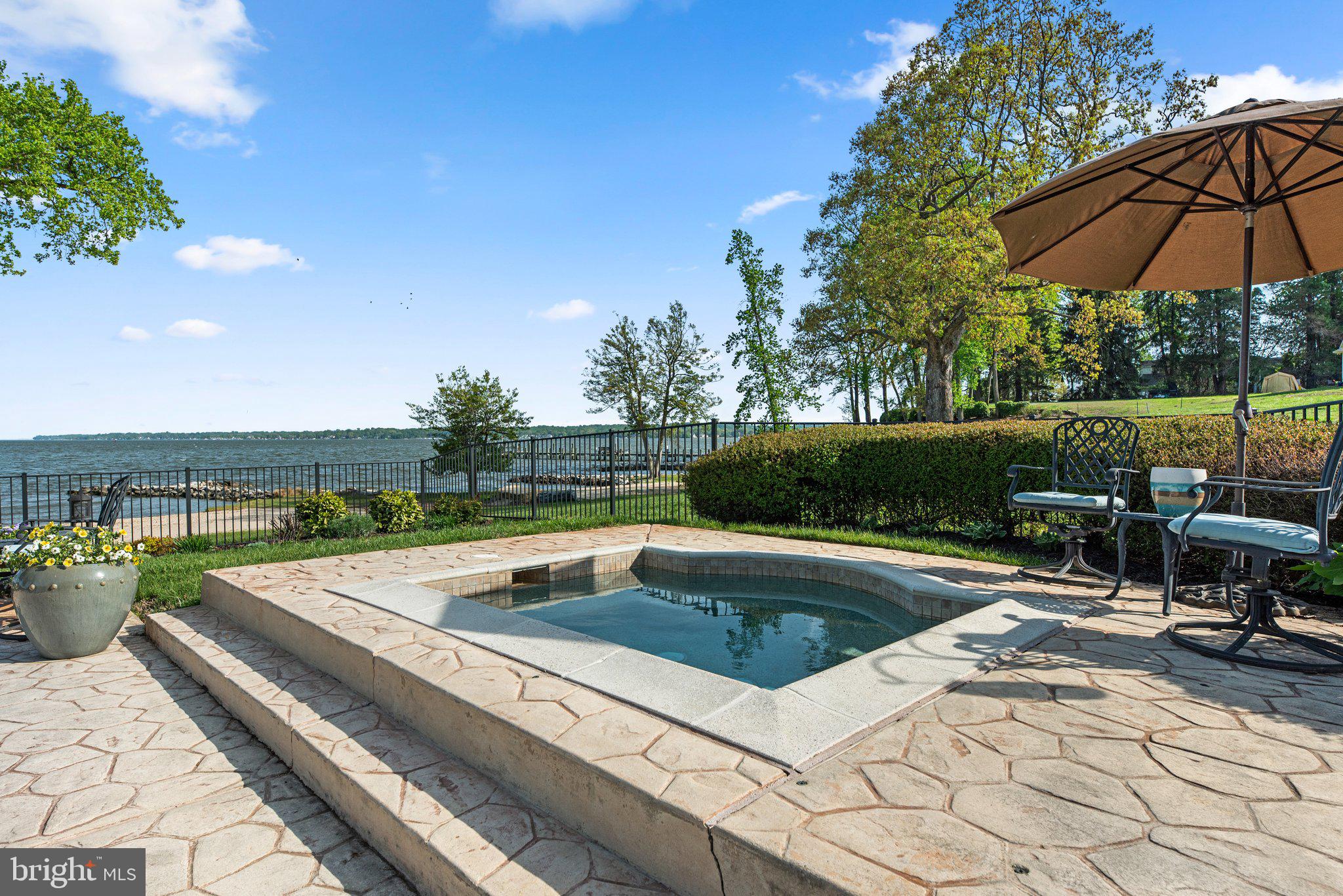 EAGLE HILL - Residential