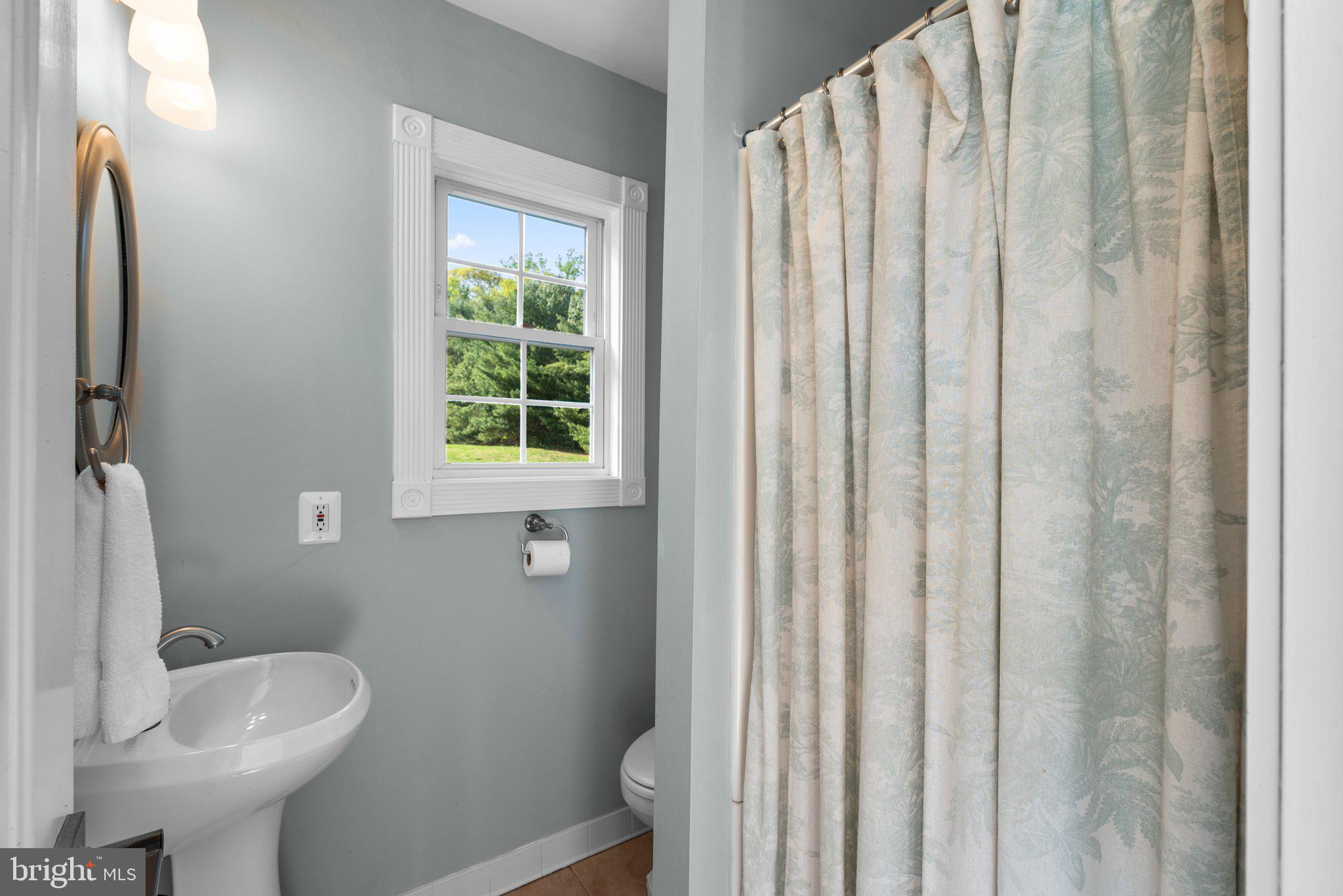 EAGLE HILL - Residential