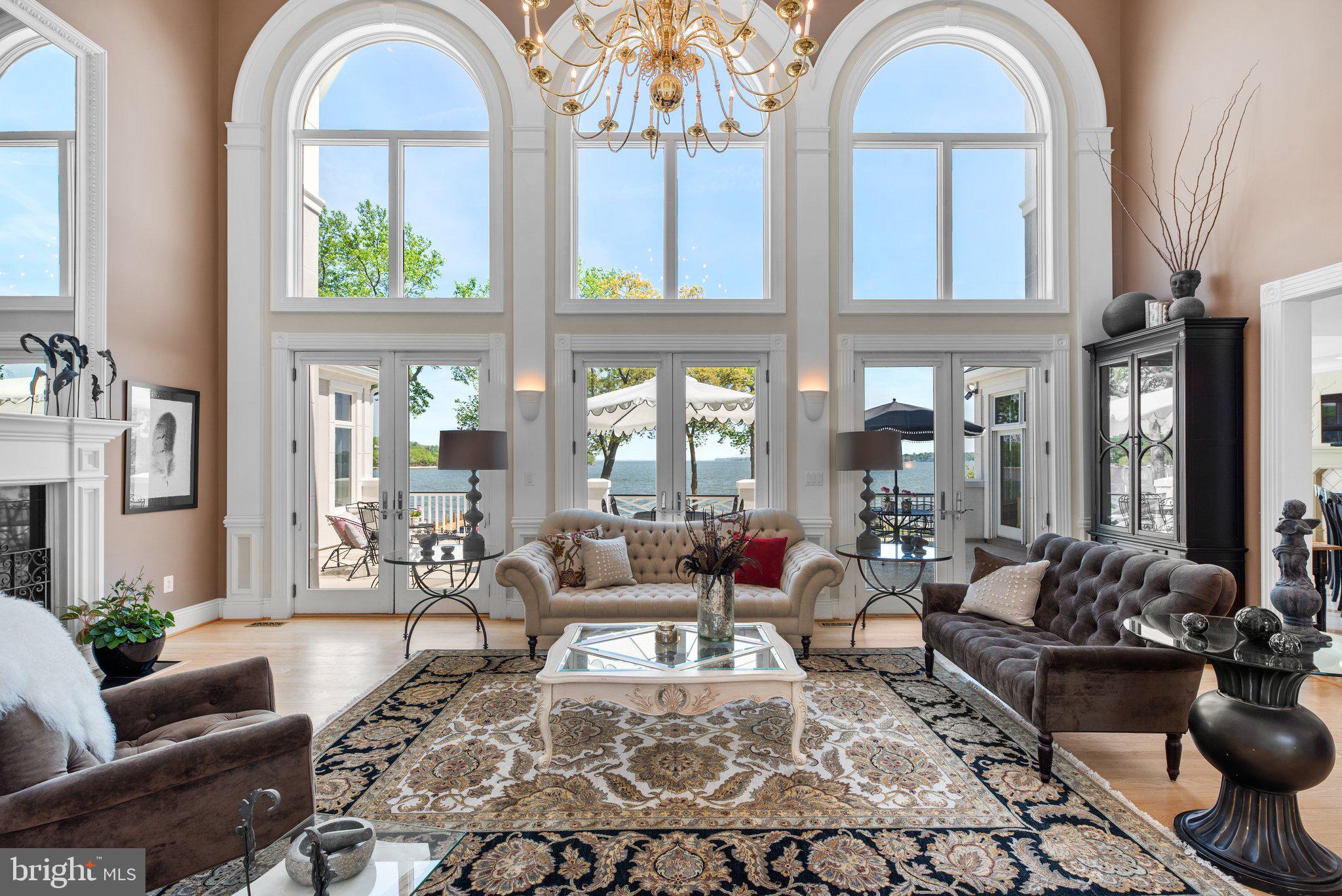 EAGLE HILL - Residential