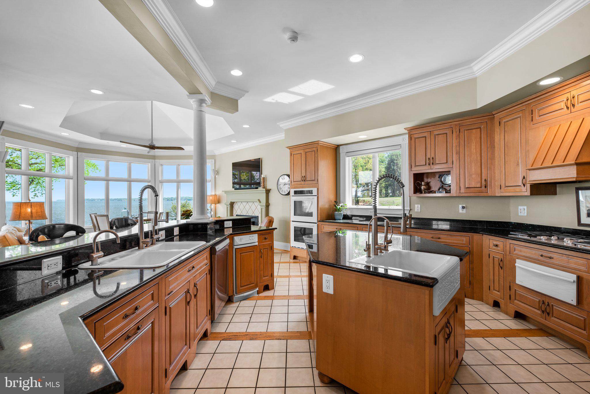 EAGLE HILL - Residential