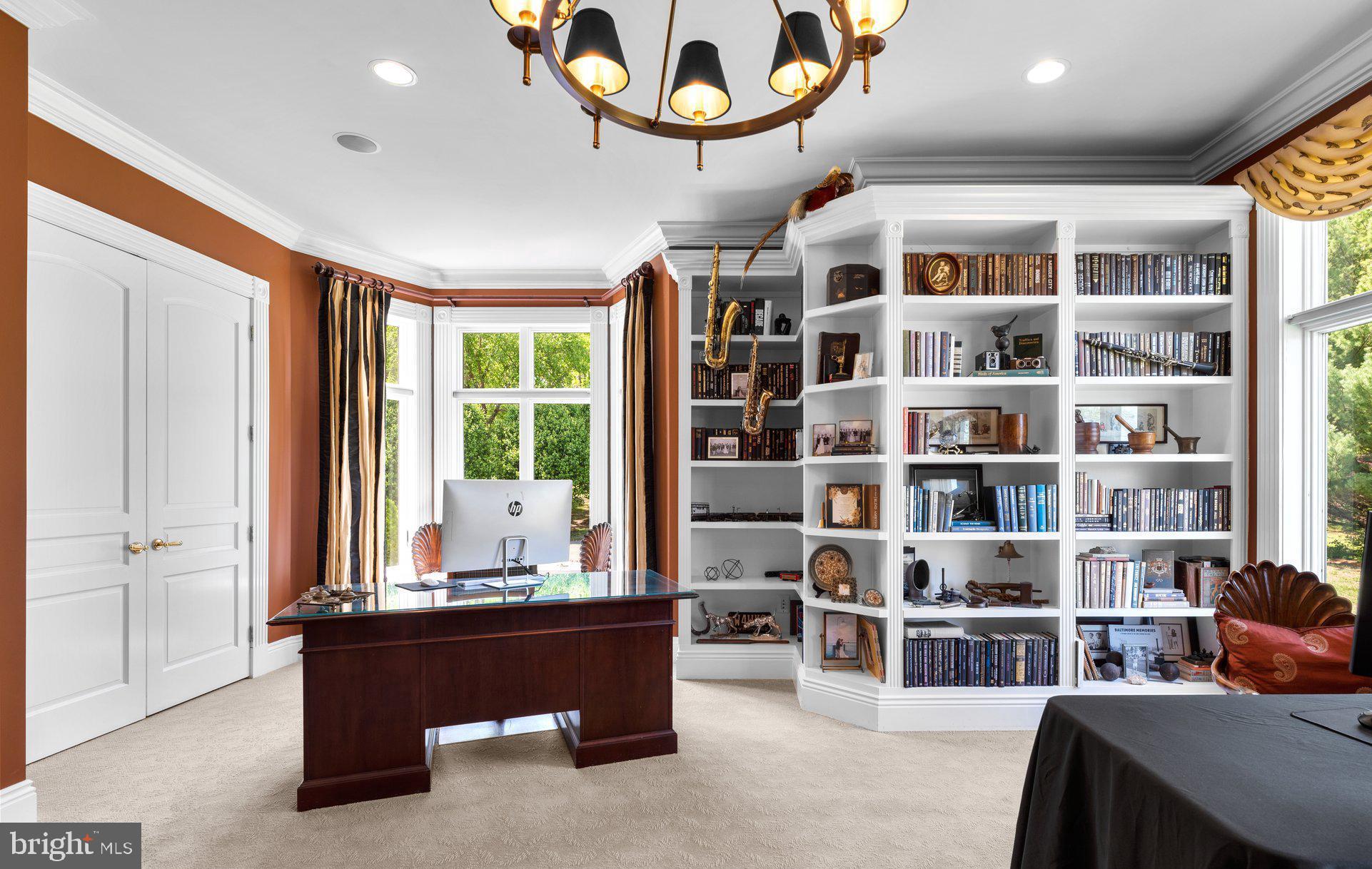 EAGLE HILL - Residential