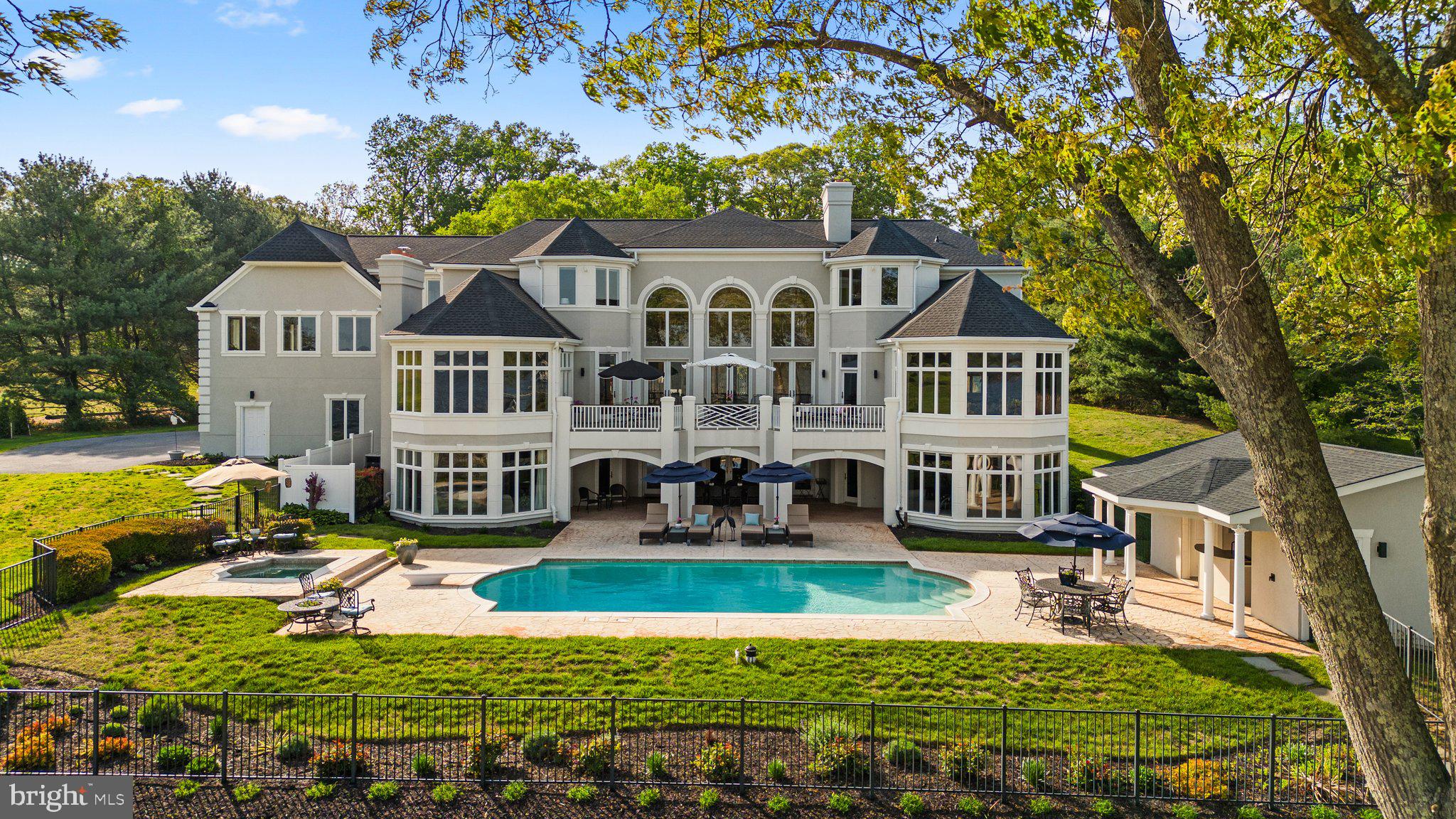 285 EAGLE HILL ROAD