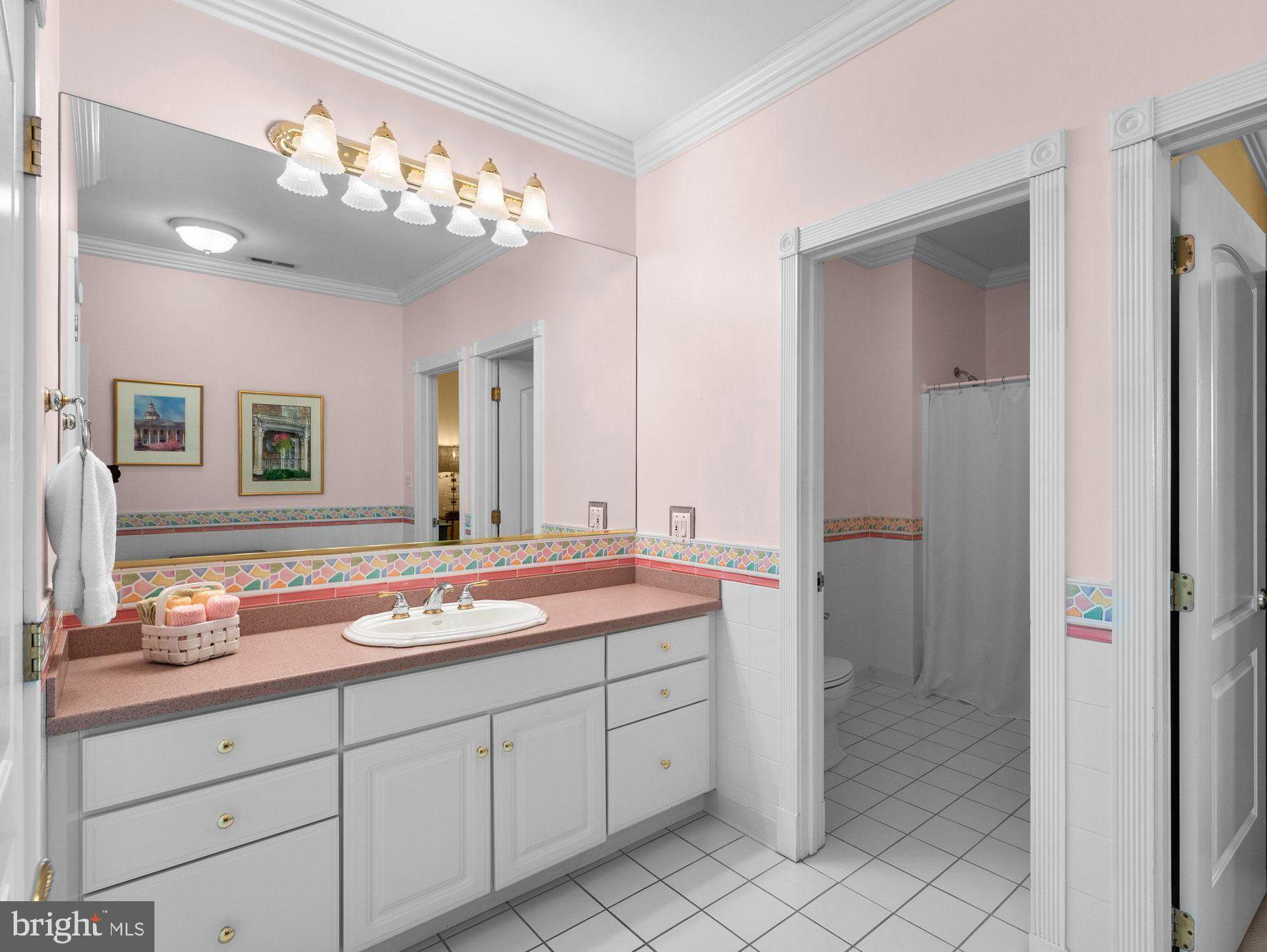 EAGLE HILL - Residential