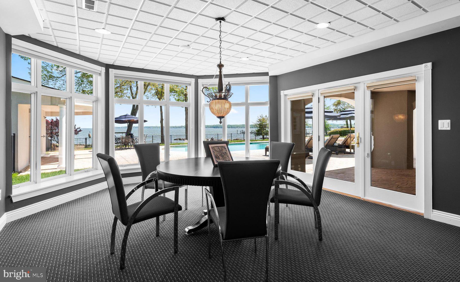 EAGLE HILL - Residential