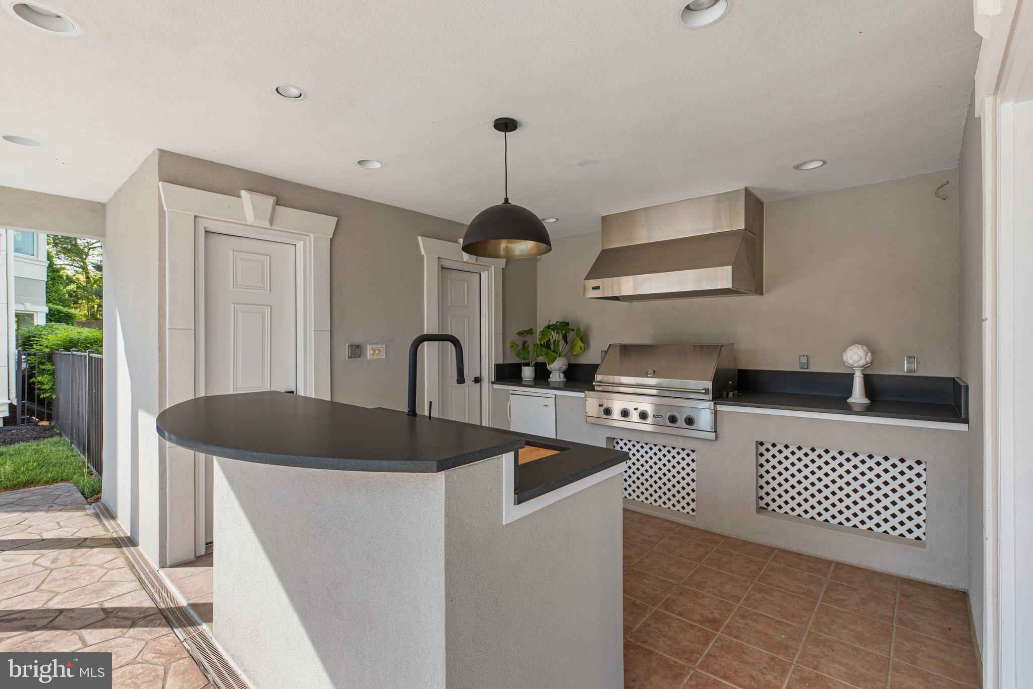 EAGLE HILL - Residential