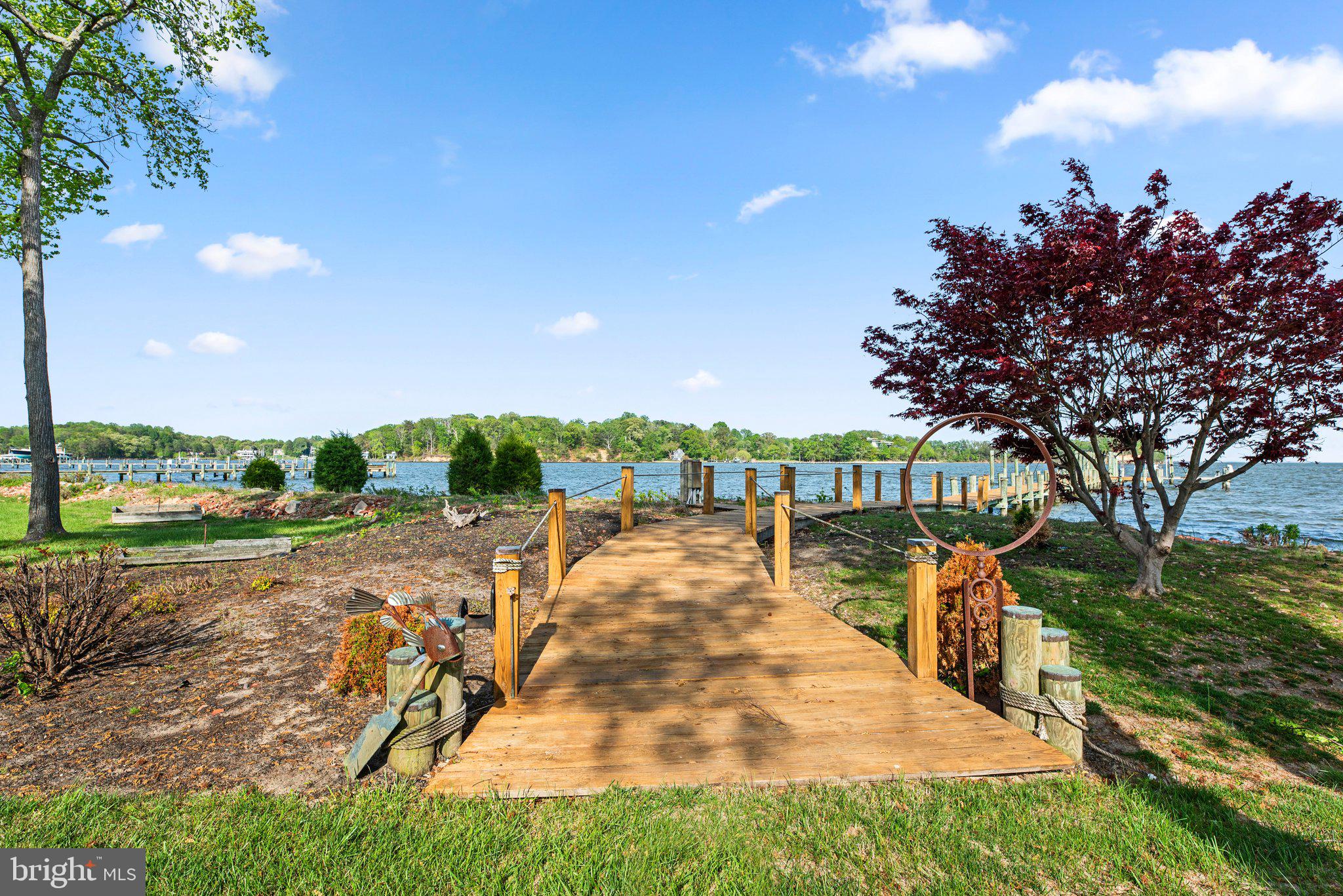 EAGLE HILL - Residential