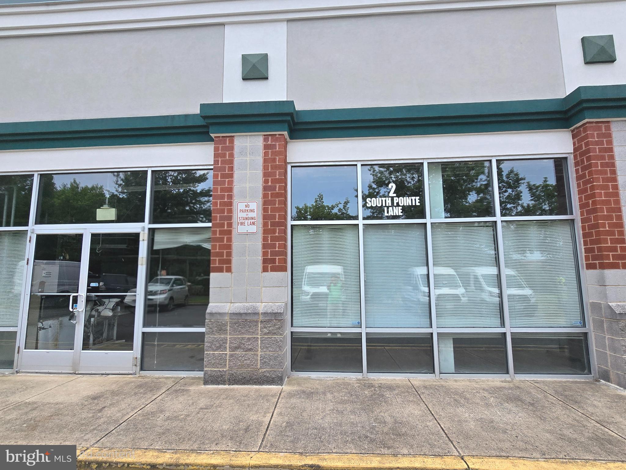 2 S POINTE LANE 101