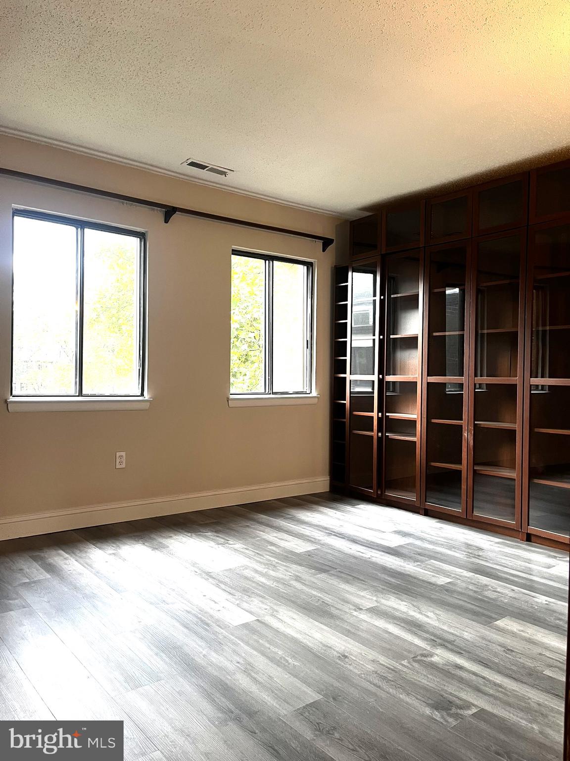 ROCKLAND RUN - Residential