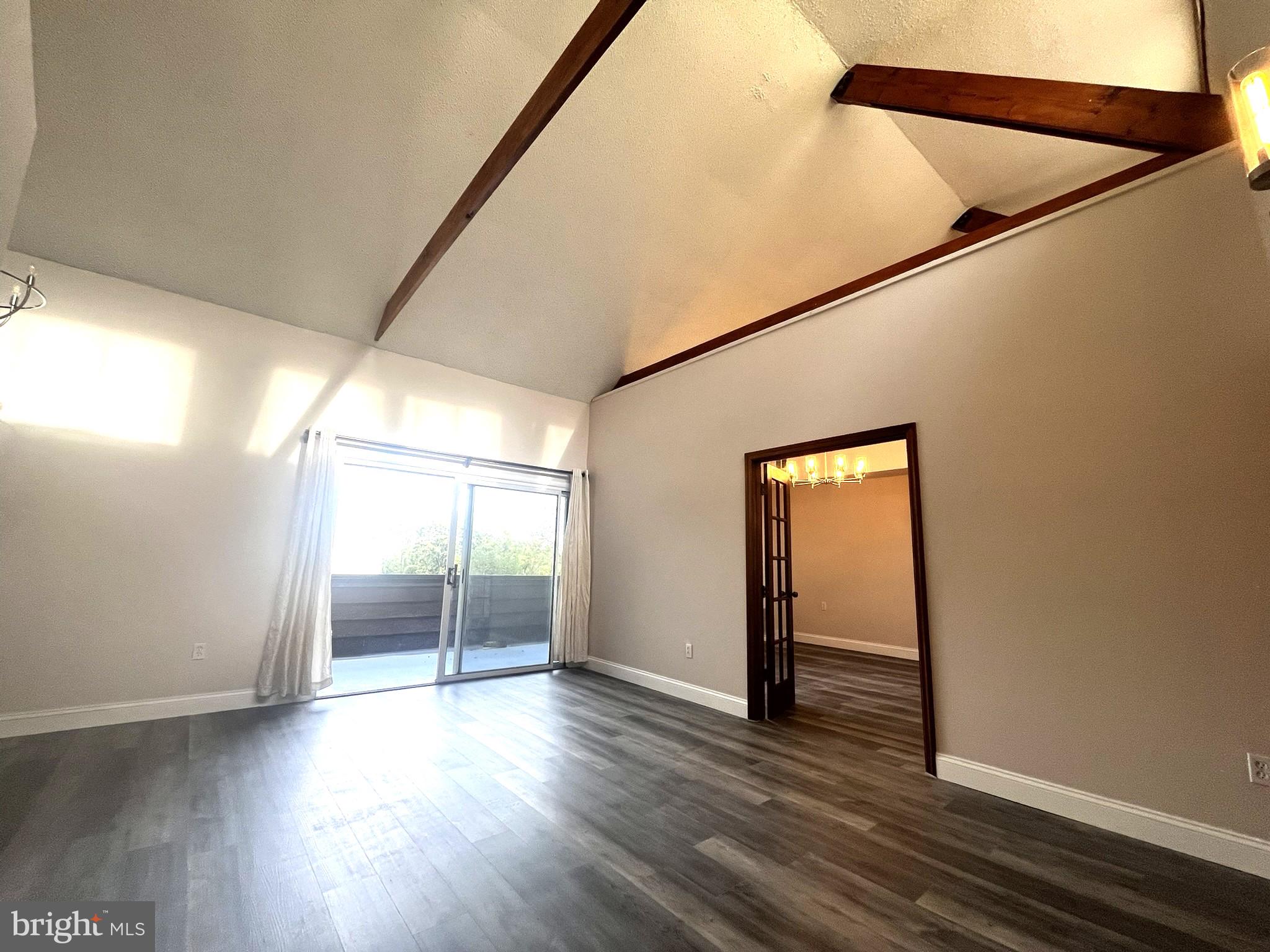 ROCKLAND RUN - Residential